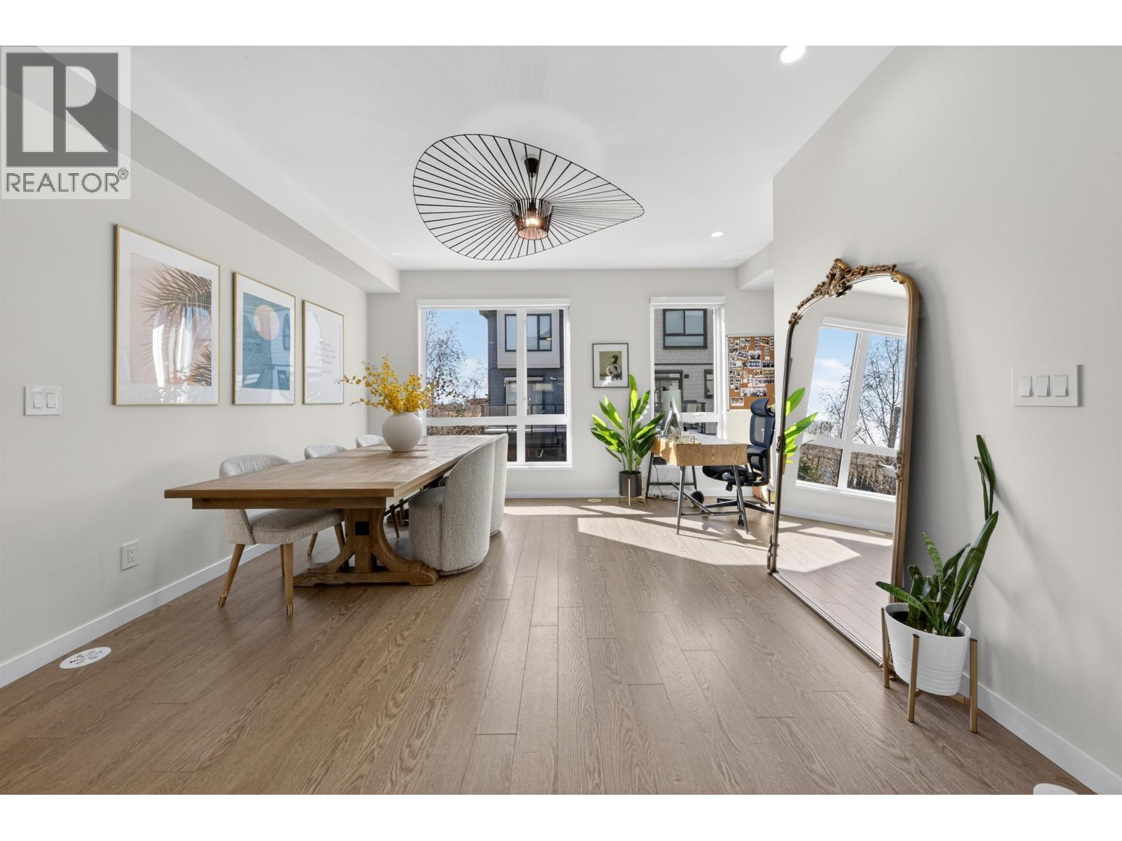 #111-4662 HEMLOCK Way, Tsawwassen