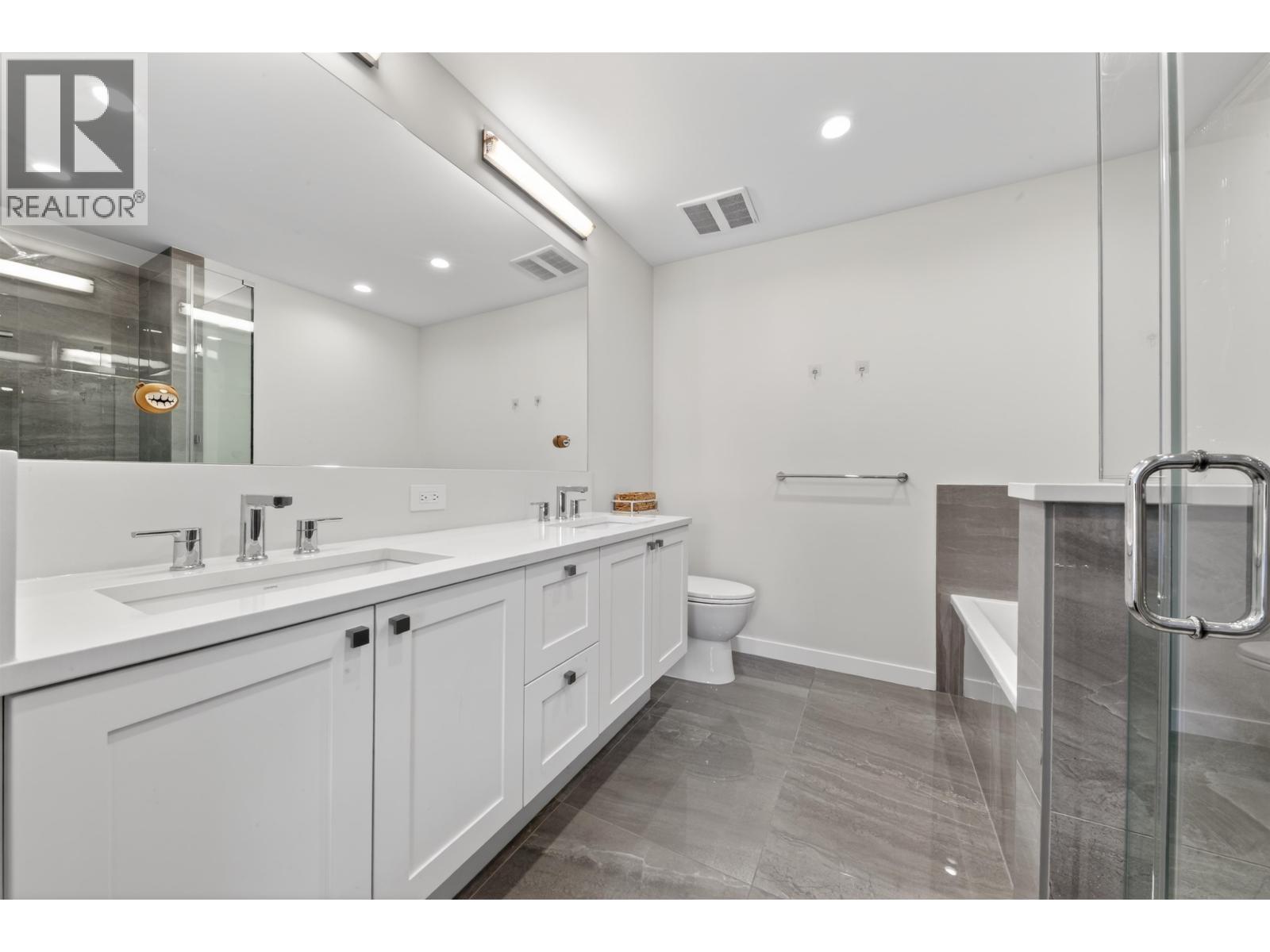 #111-4662 HEMLOCK Way, Tsawwassen