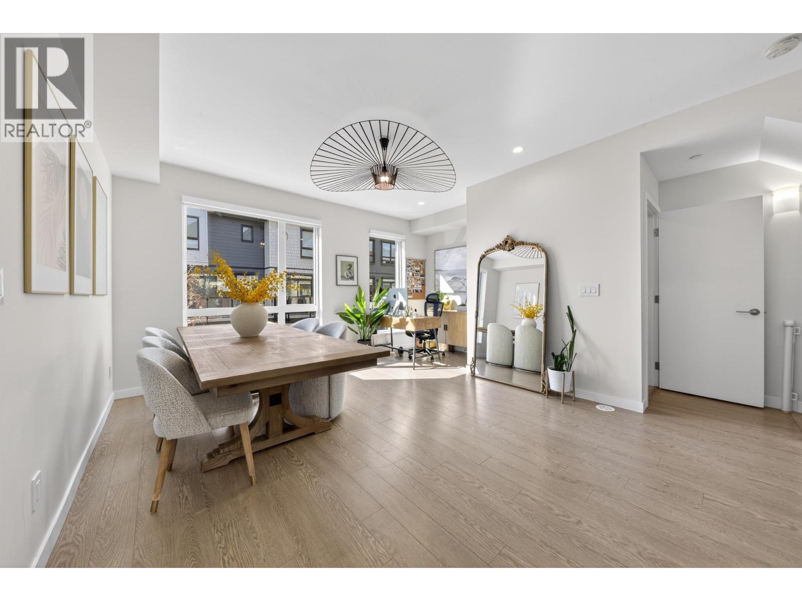 #111-4662 HEMLOCK Way, Tsawwassen