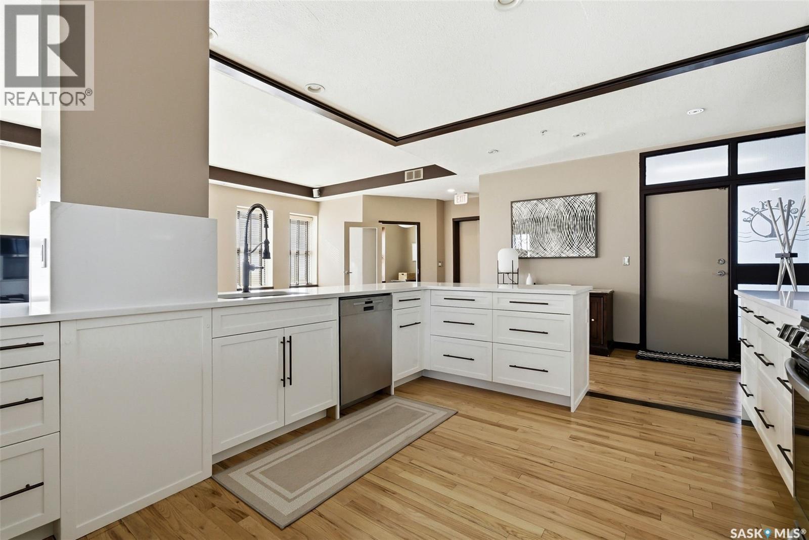 #500 2020 11TH AVENUE - 10