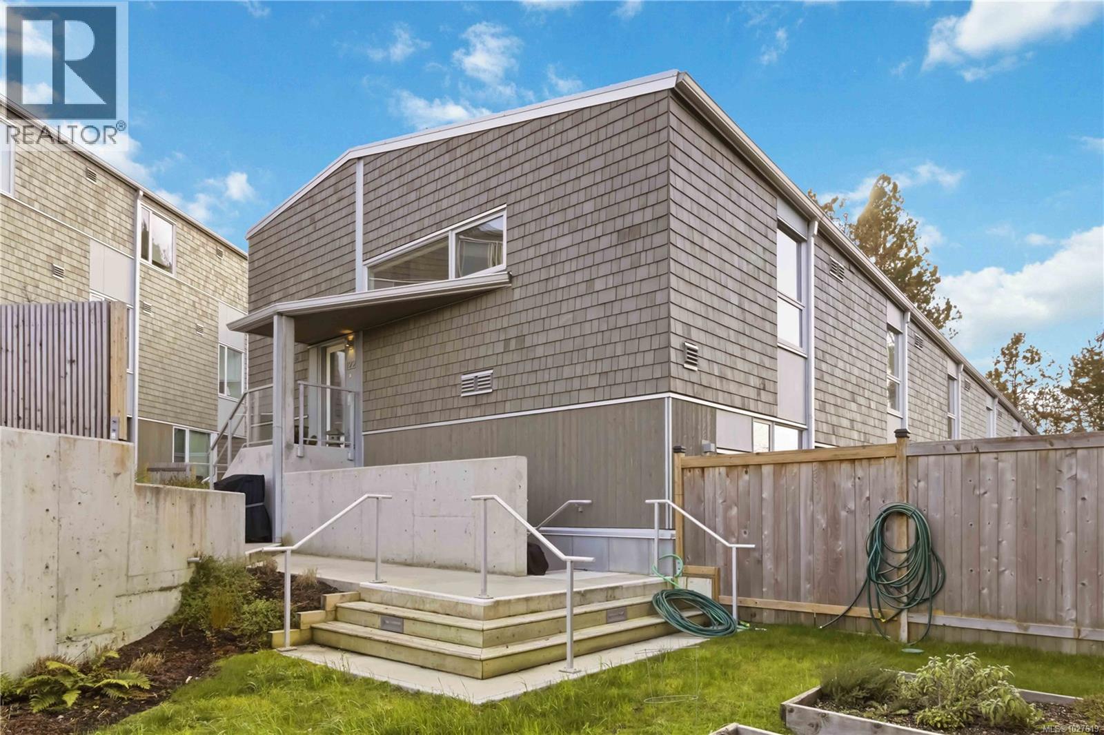 122 1720 Fairfield Road, Victoria