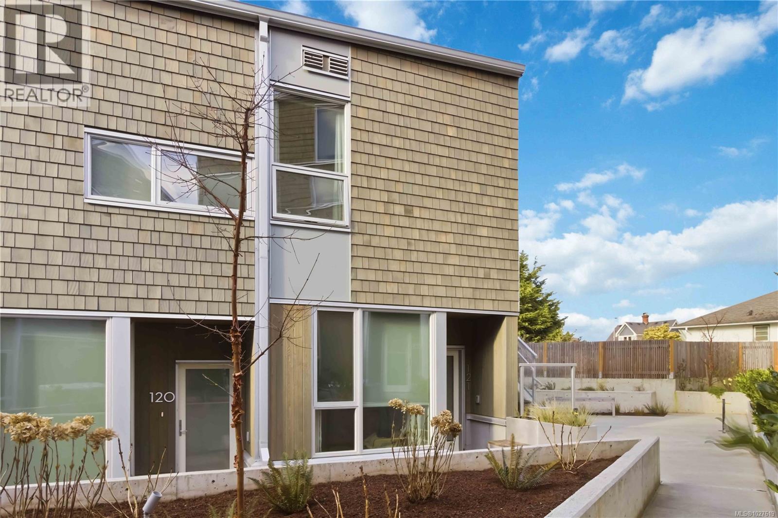 122 1720 Fairfield Road, Victoria