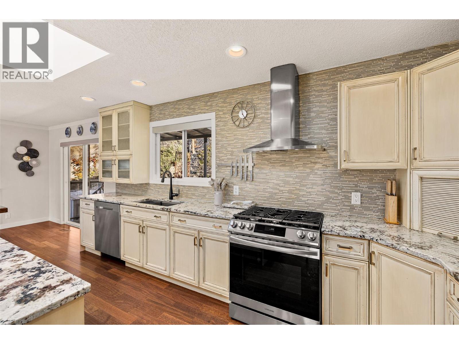 113 Clifton Road, Kelowna