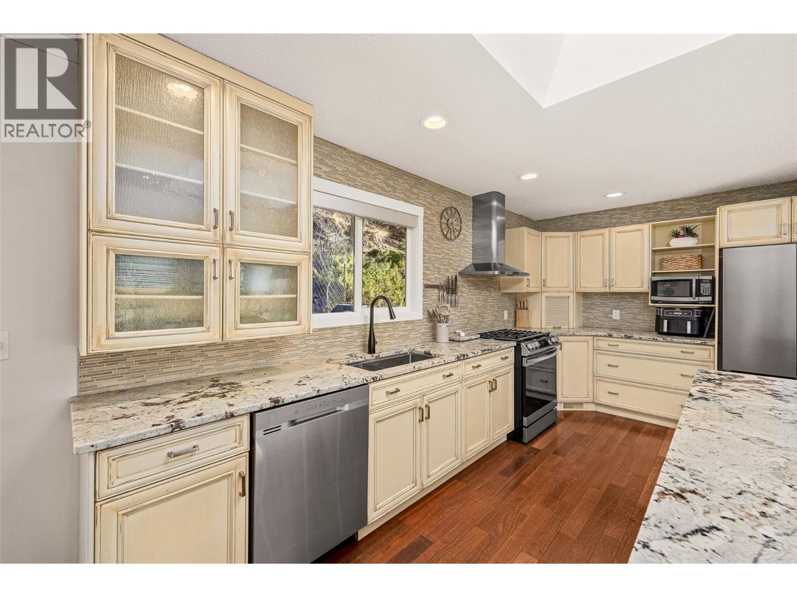 113 Clifton Road, Kelowna