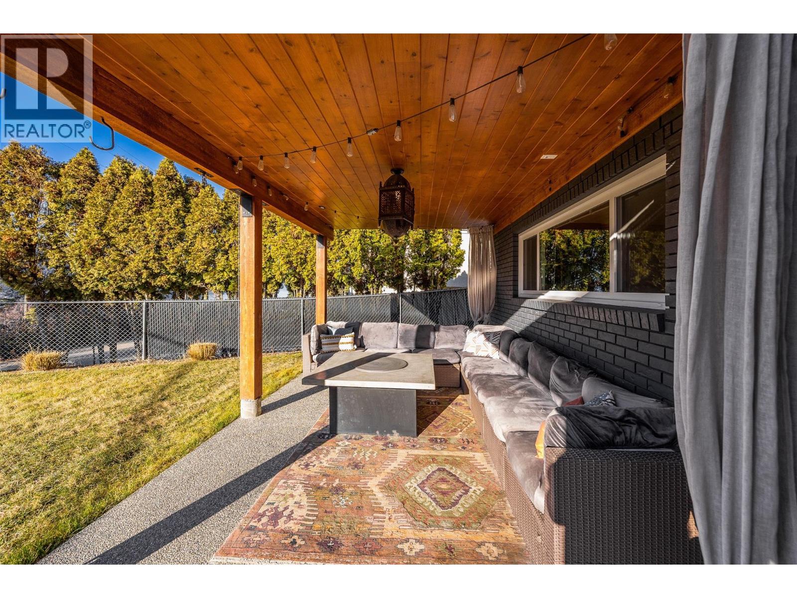 113 Clifton Road, Kelowna