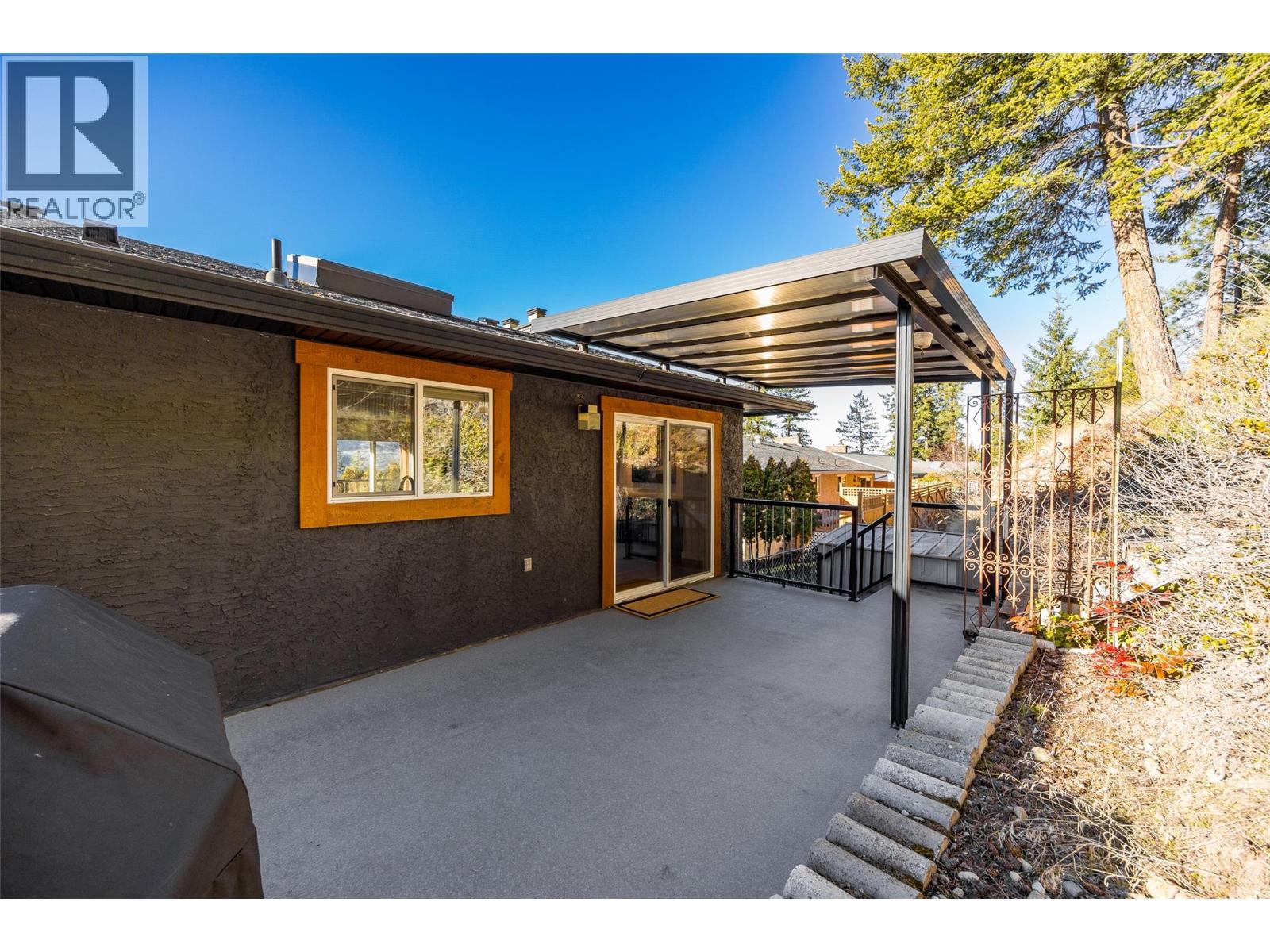 113 Clifton Road, Kelowna