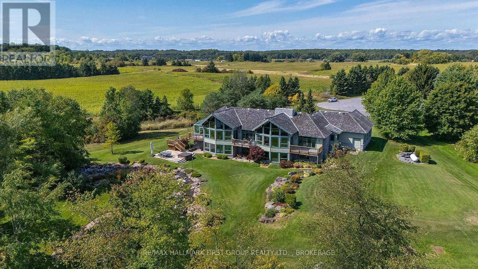 1201 SPINNAKER PLACE