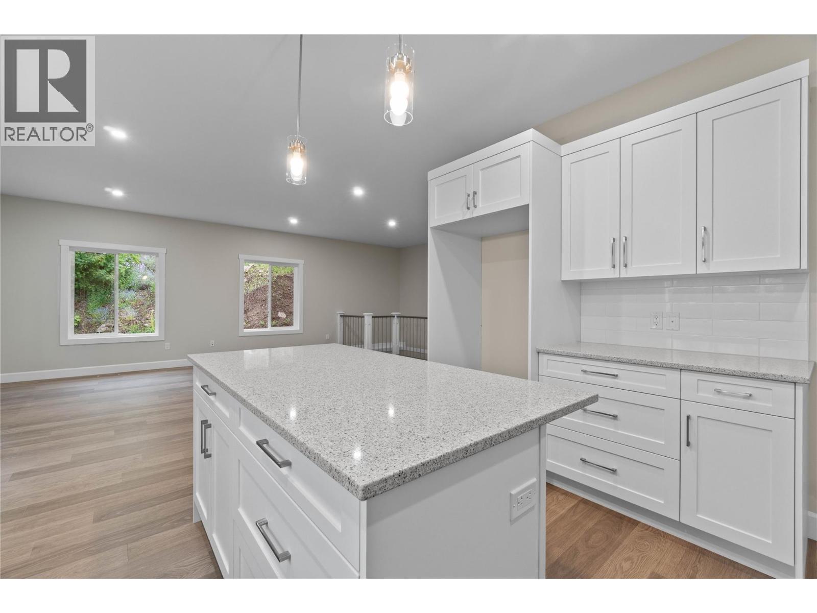 806 Cliff Avenue Unit# 104, Enderby