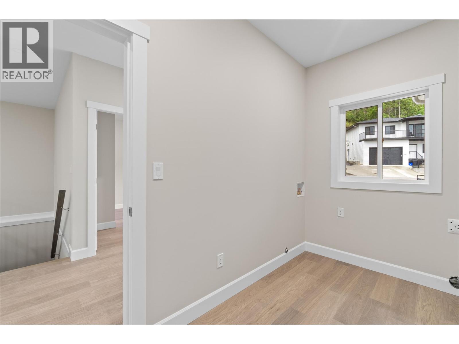 806 Cliff Avenue Unit# 104, Enderby