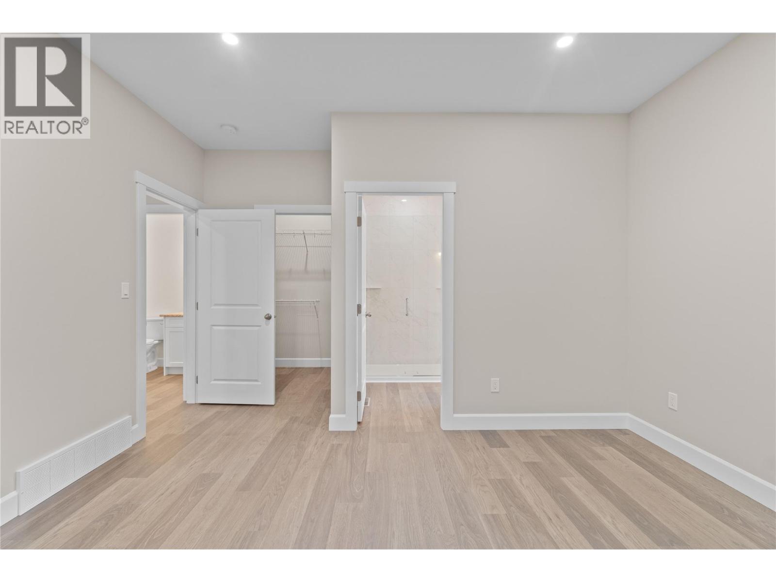 806 Cliff Avenue Unit# 104, Enderby