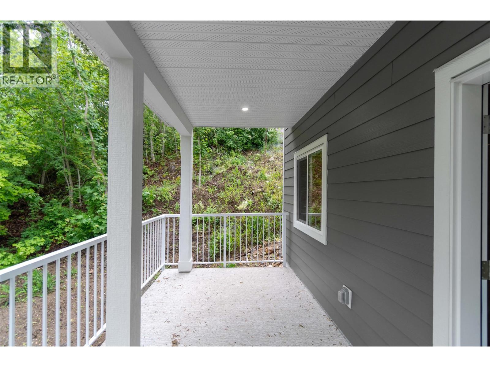 #104 806 Cliff Avenue - 67