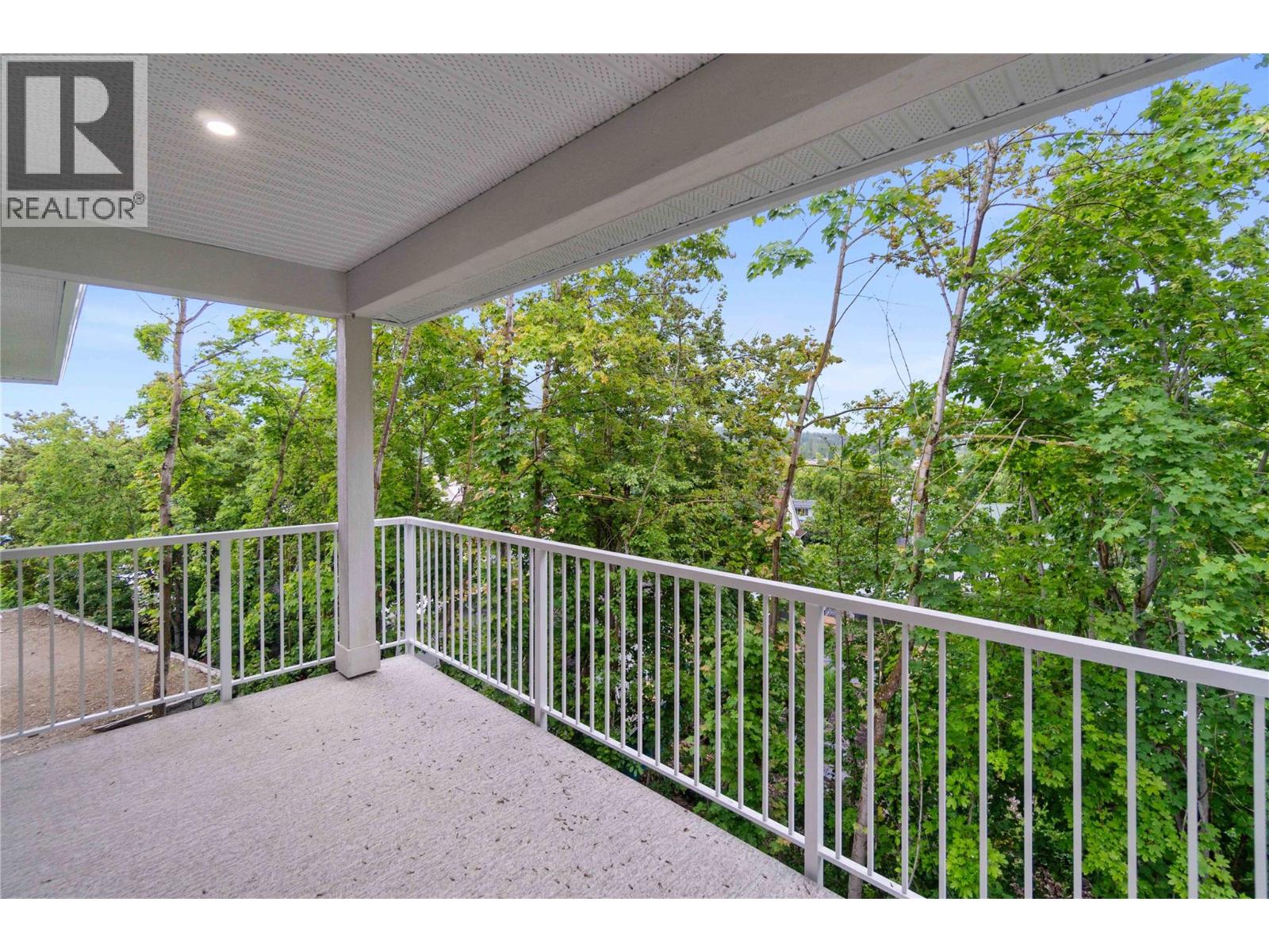 806 Cliff Avenue Unit# 104, Enderby