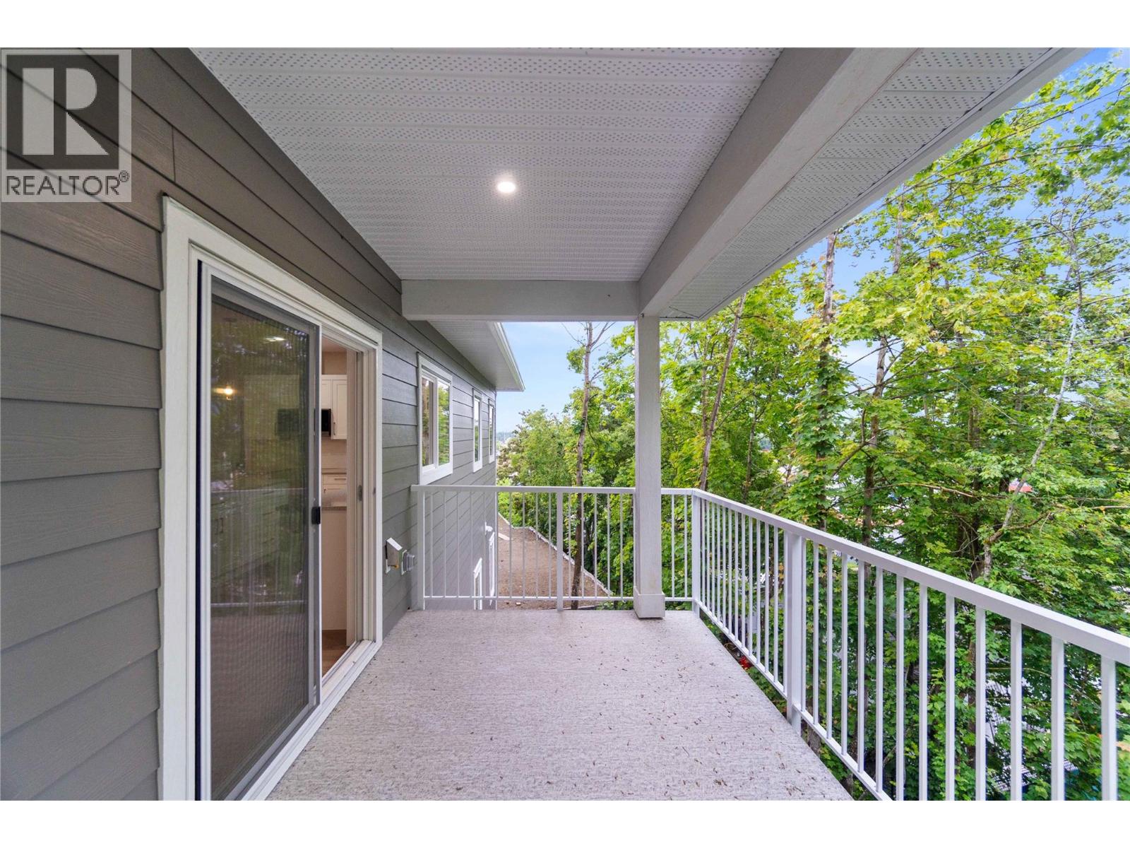 #104 806 Cliff Avenue - 28
