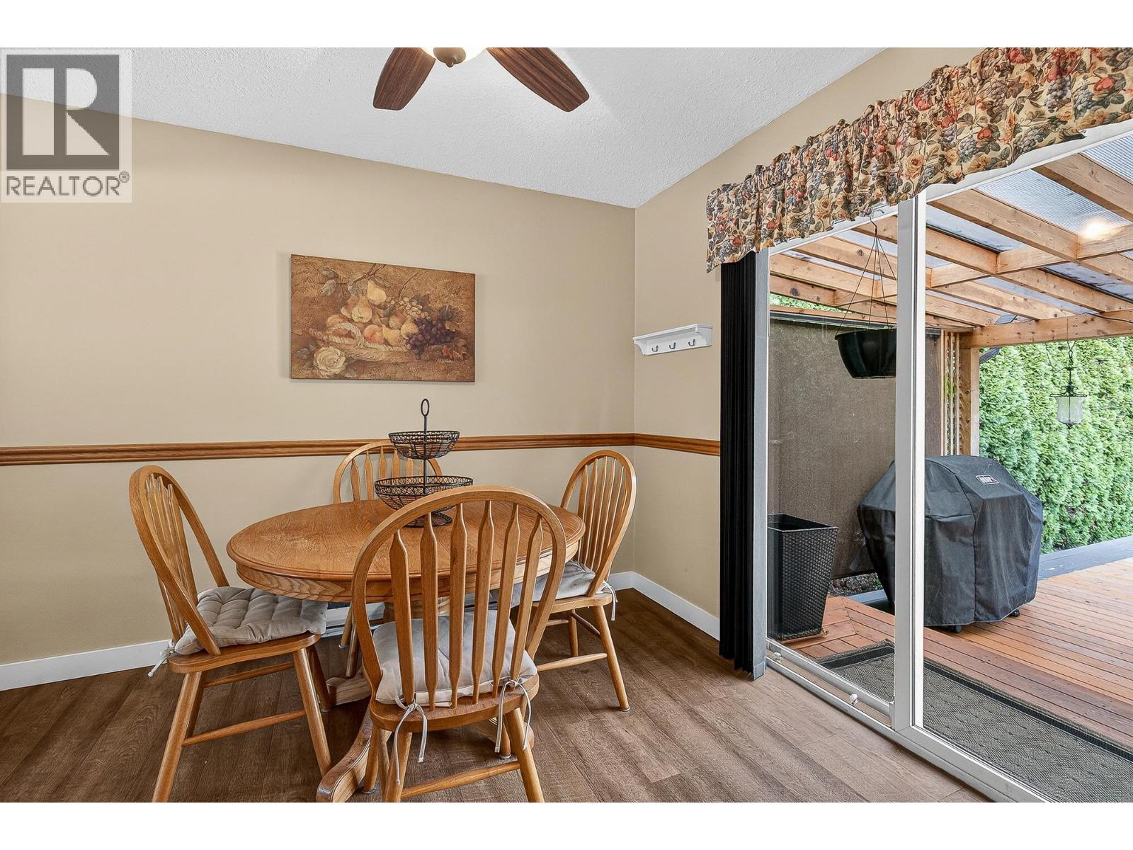 21149 GLENWOOD AVENUE — photo 11