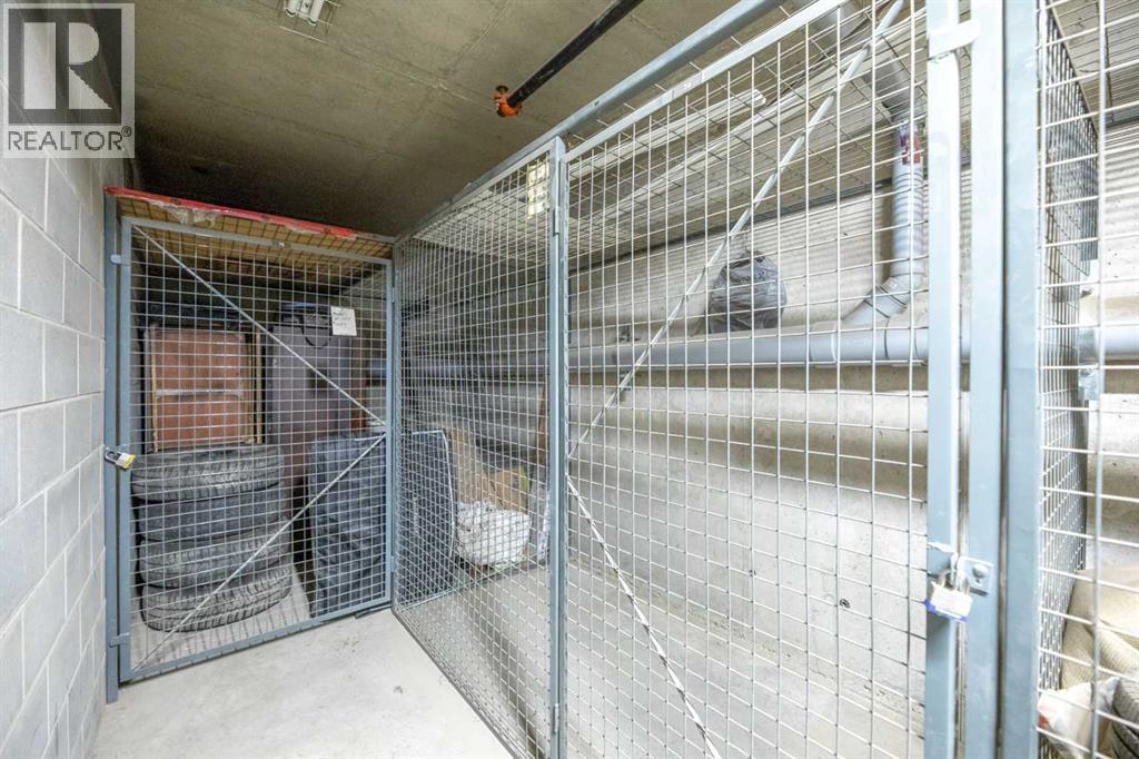 
          35 Aspenmont Heights Southwest
            <br/>
            <span>Calgary</span>
            , 
            <span>AB</span>
             <span>T3H0E5</span>
         - Photo 30