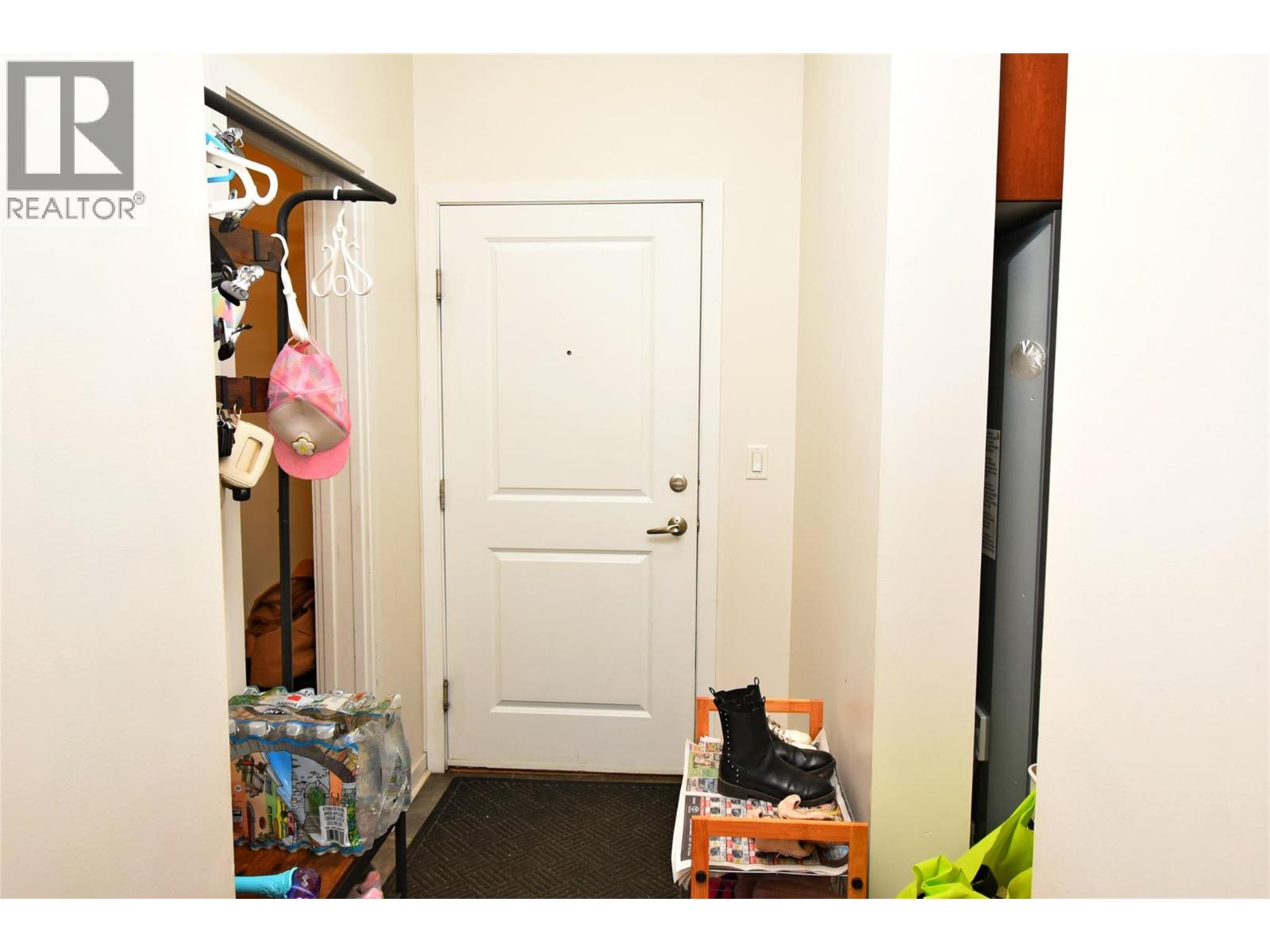 #102 4205 27 Street - 12