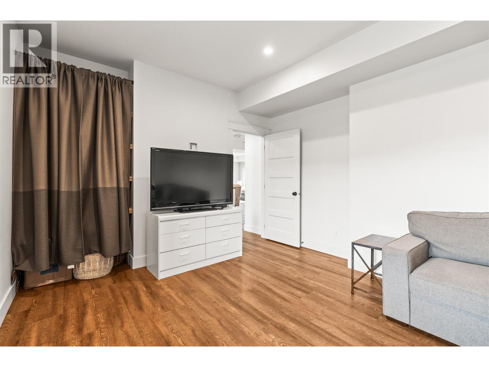 4160 Noble Road, Spallumcheen