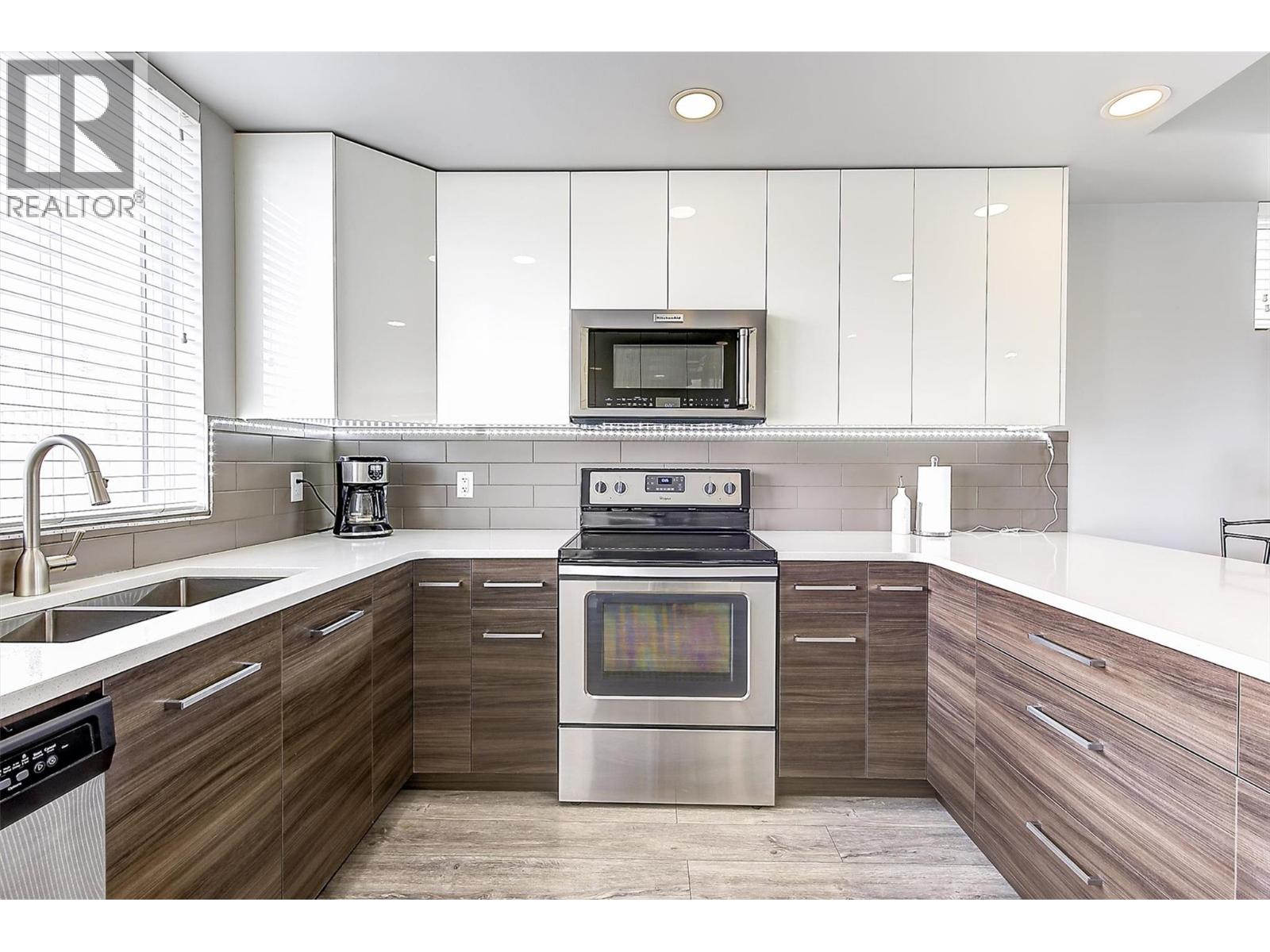 1 2049 Elkridge Drive, West Kelowna