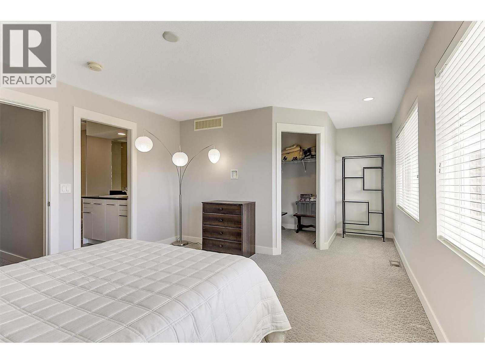 1 2049 Elkridge Drive, West Kelowna