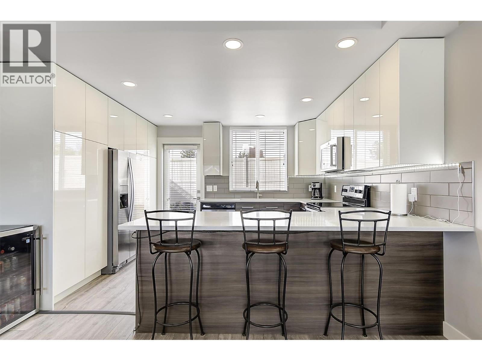 1 2049 Elkridge Drive, West Kelowna