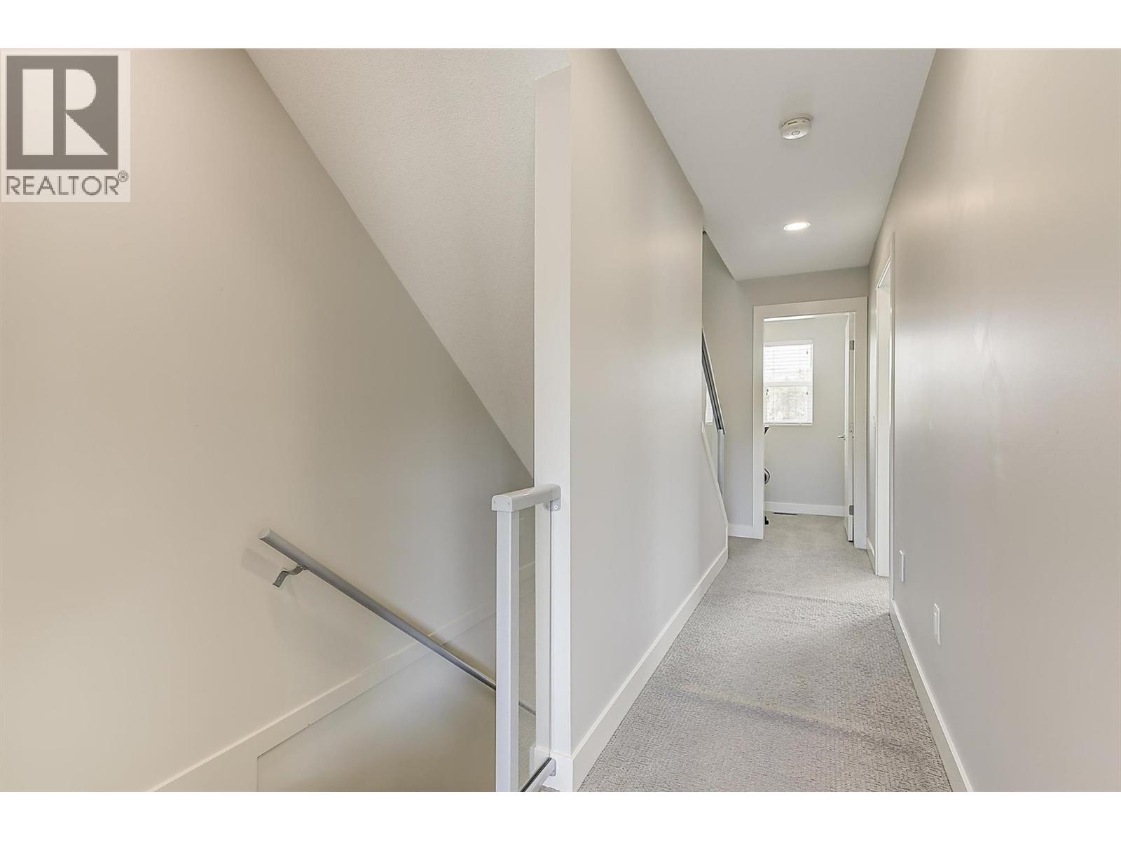 1 2049 Elkridge Drive, West Kelowna