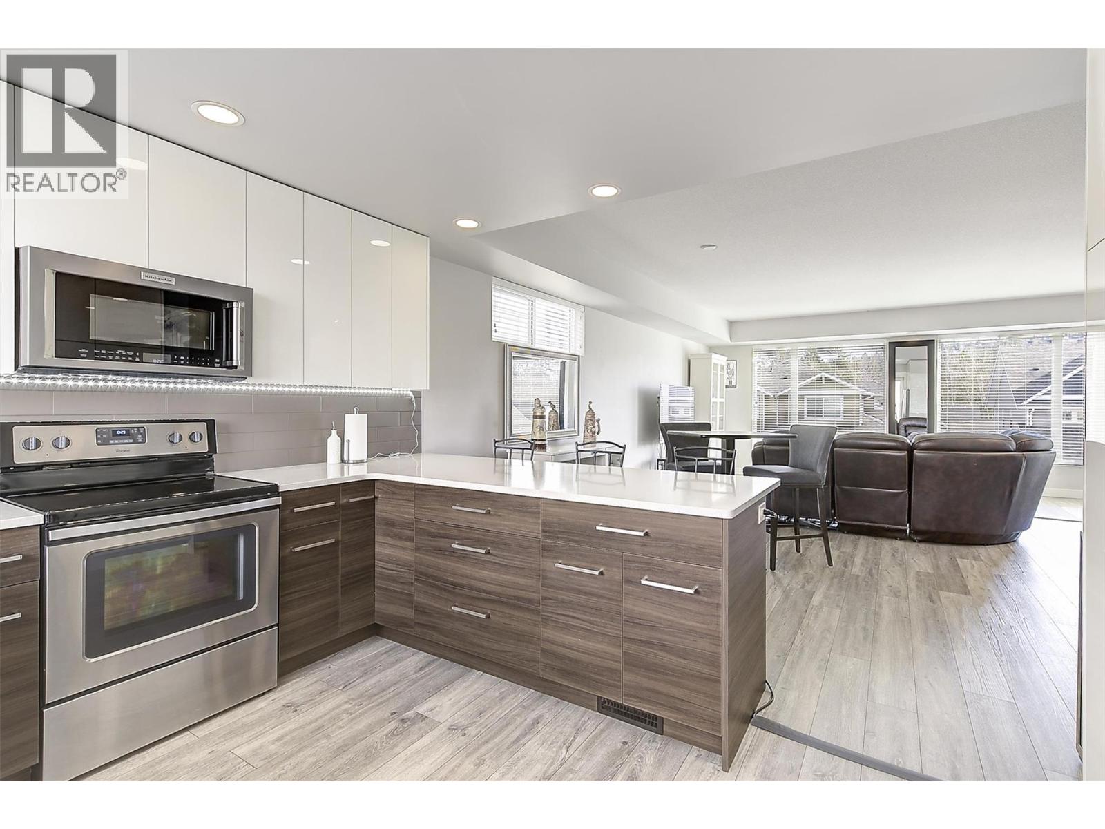 1 2049 Elkridge Drive, West Kelowna