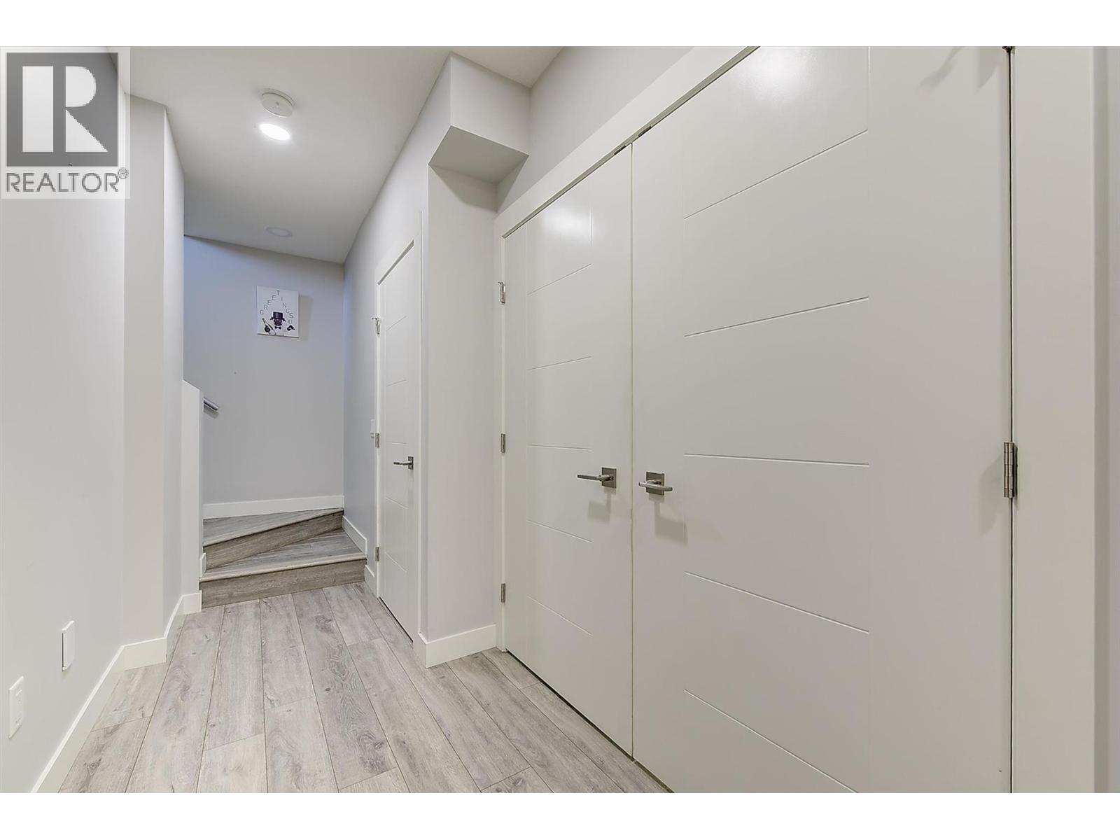 1 2049 Elkridge Drive, West Kelowna