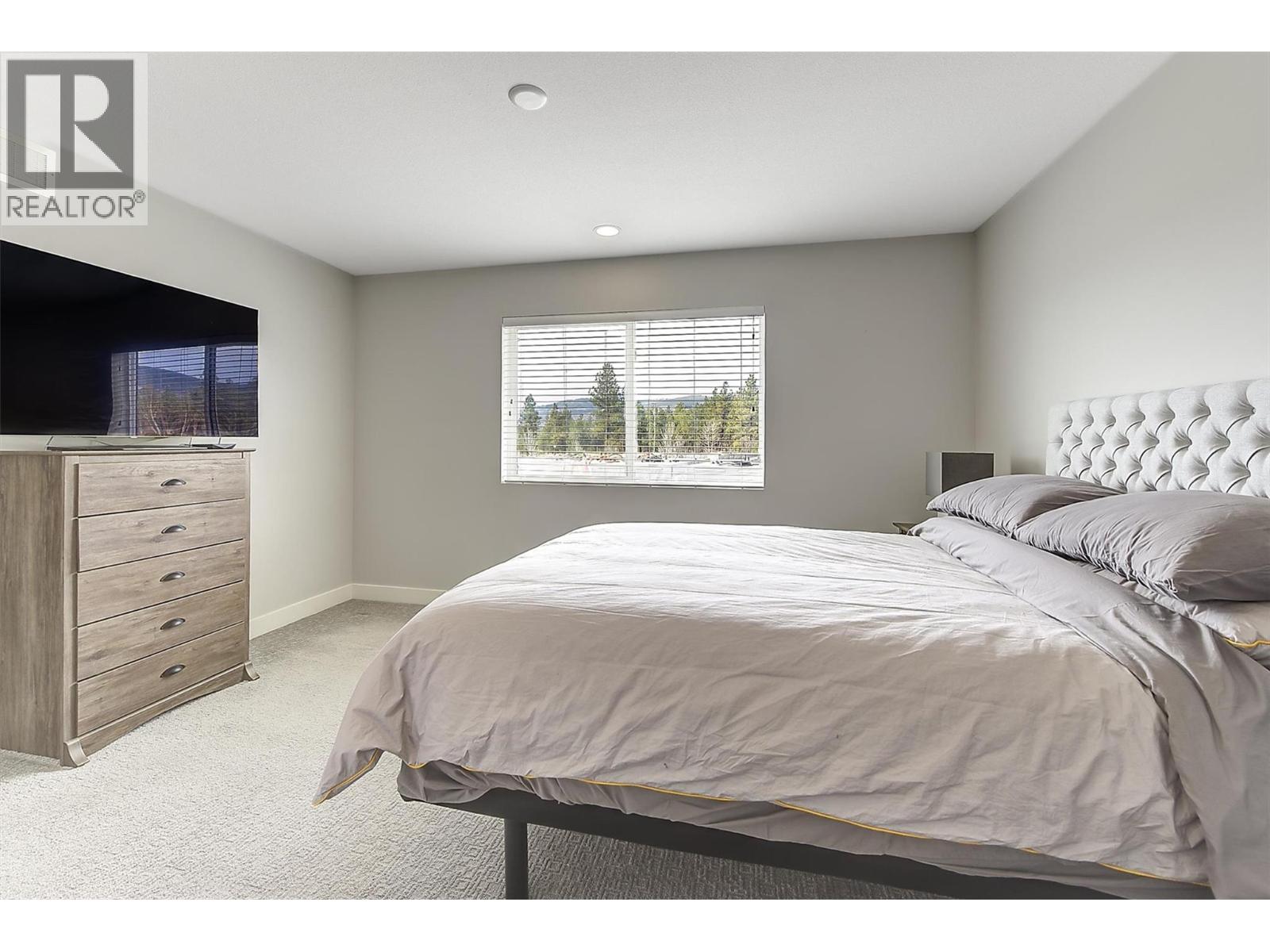 1 2049 Elkridge Drive, West Kelowna