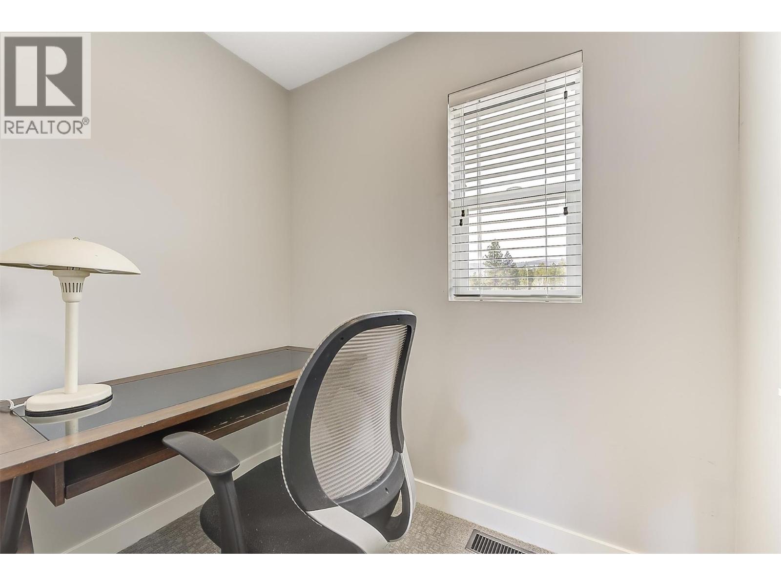 1 2049 Elkridge Drive, West Kelowna