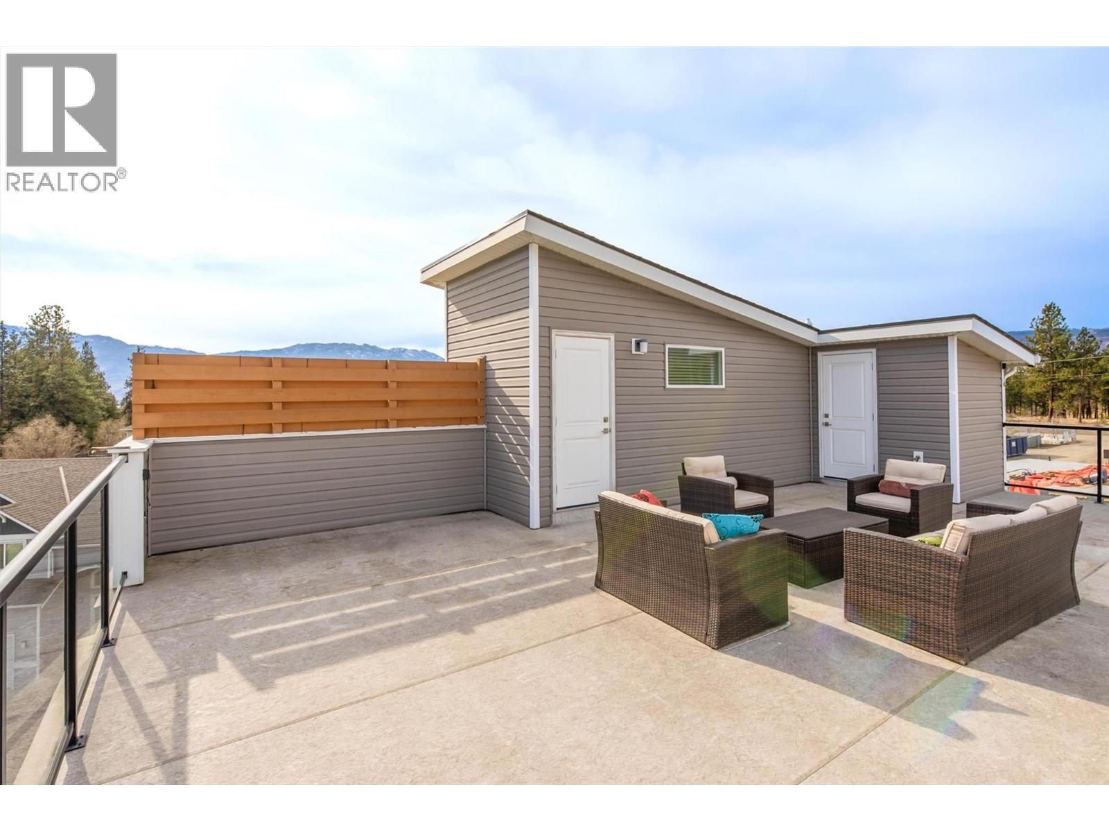 1 2049 Elkridge Drive, West Kelowna