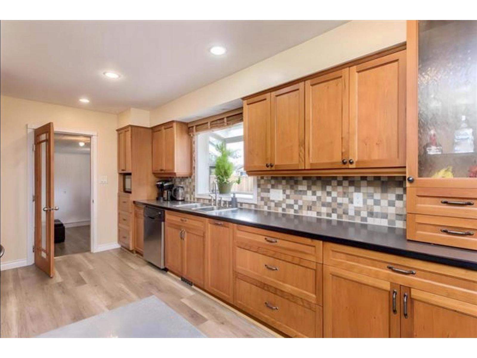 3 Bed, 1 Bath House for Sale in Chilliwack – 7413 LEARY CRESCENT, Sardis West Vedder, Chilliwack - Image 15