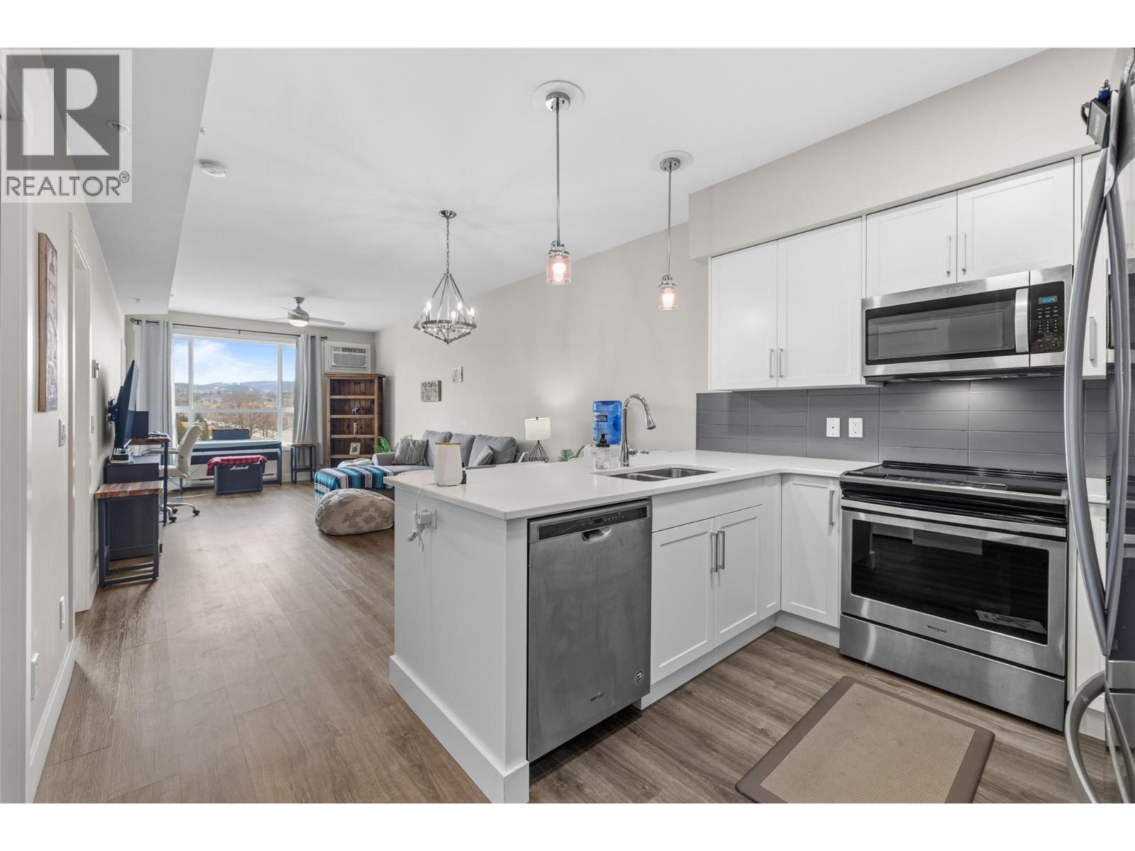 311 3090 Burtch Road, Kelowna