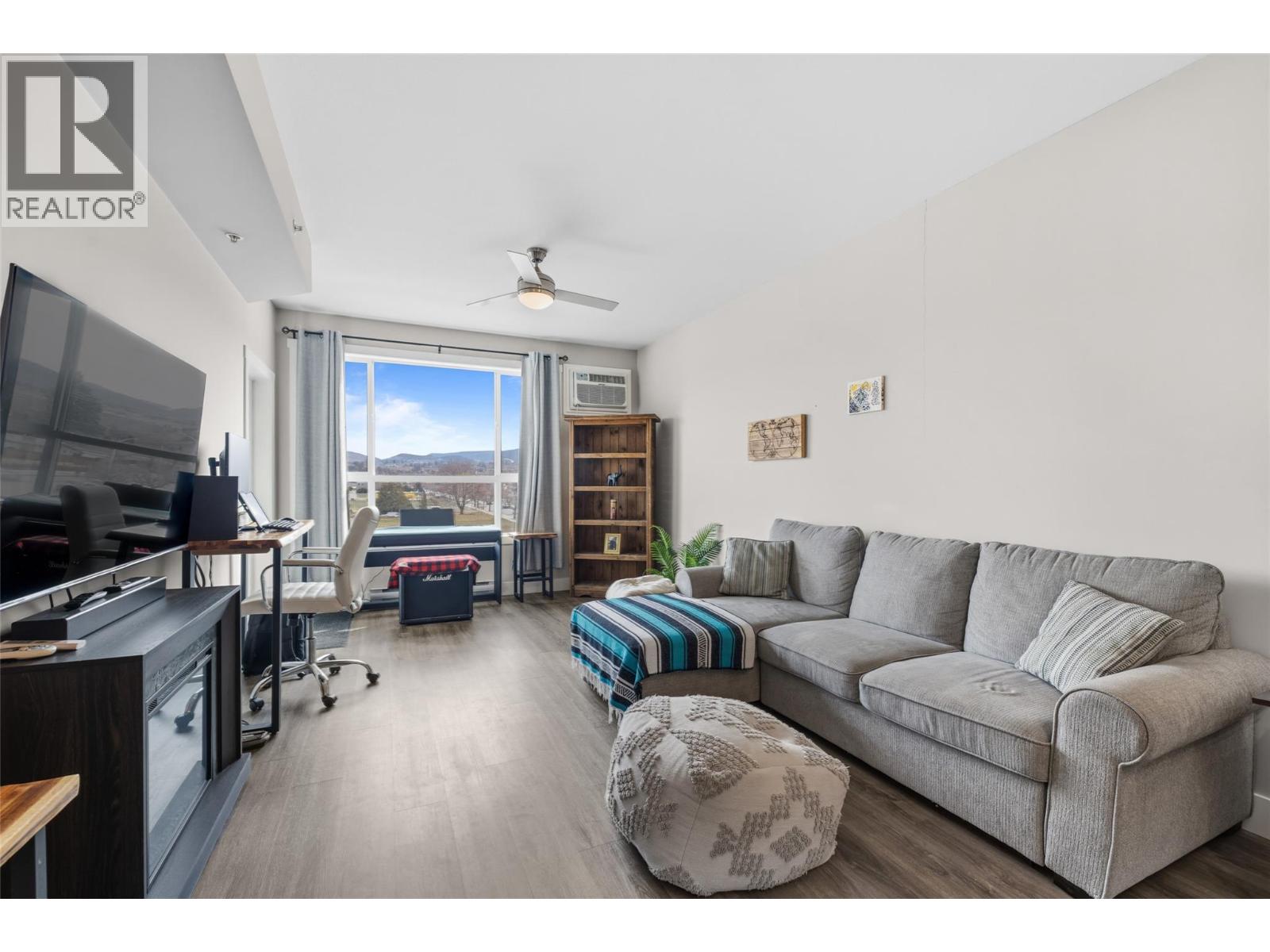 311 3090 Burtch Road, Kelowna