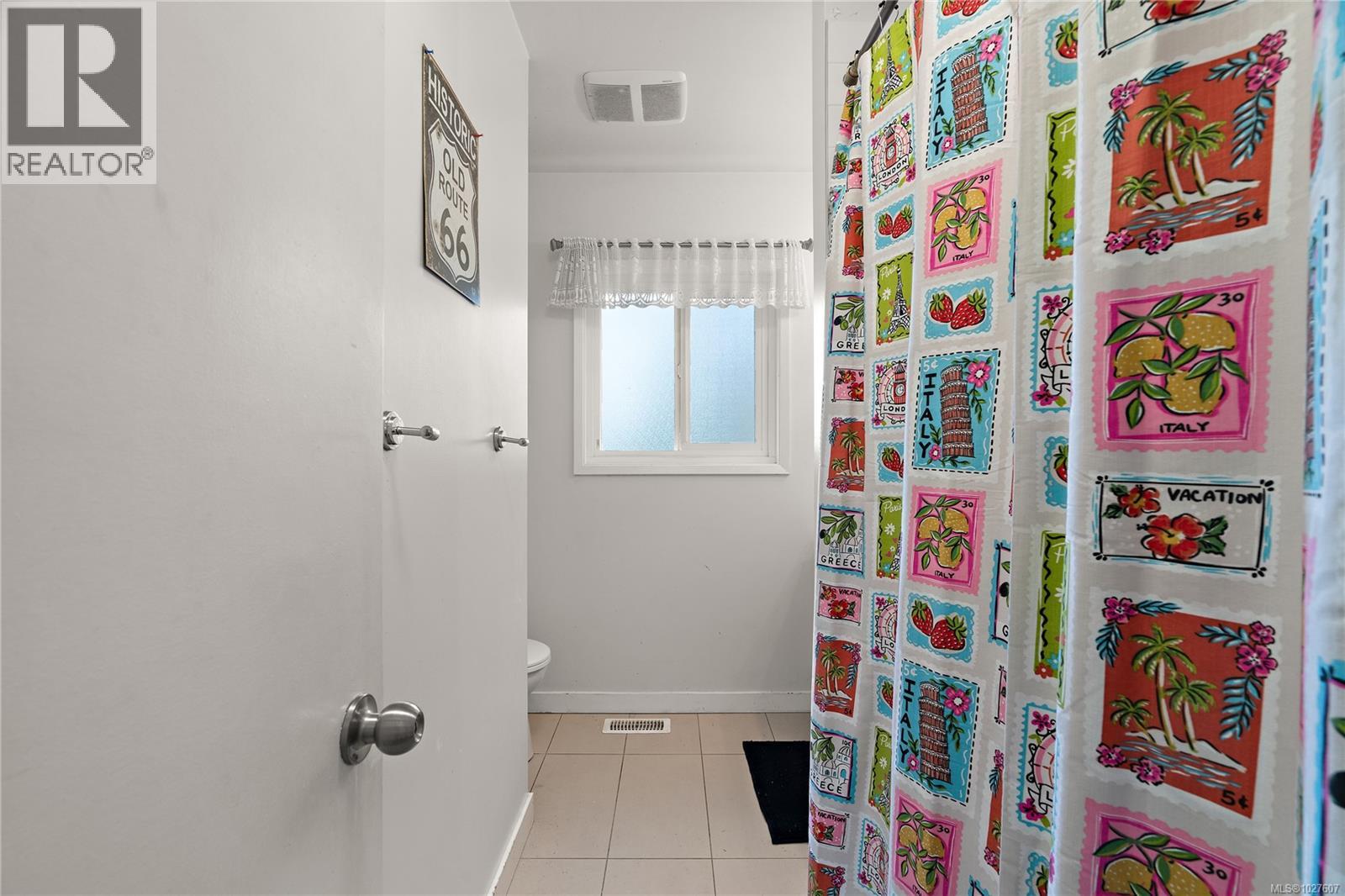 1819 Dunnett Cres - 23