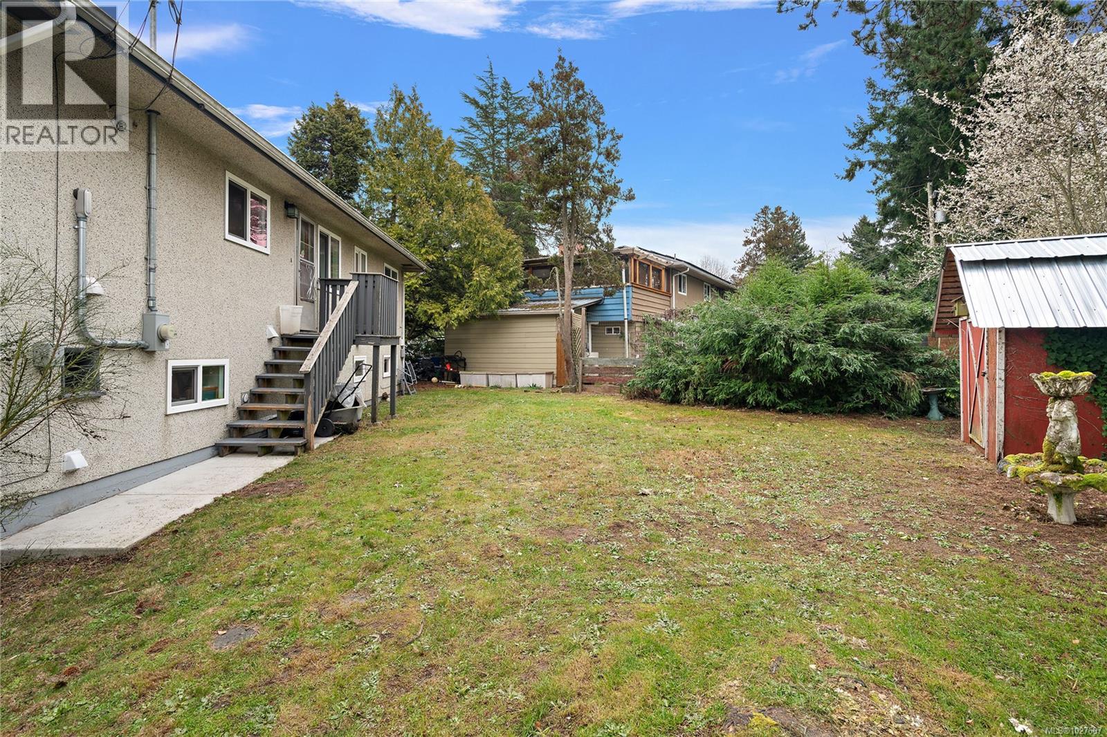  1819 Dunnett Crescent, Saanich