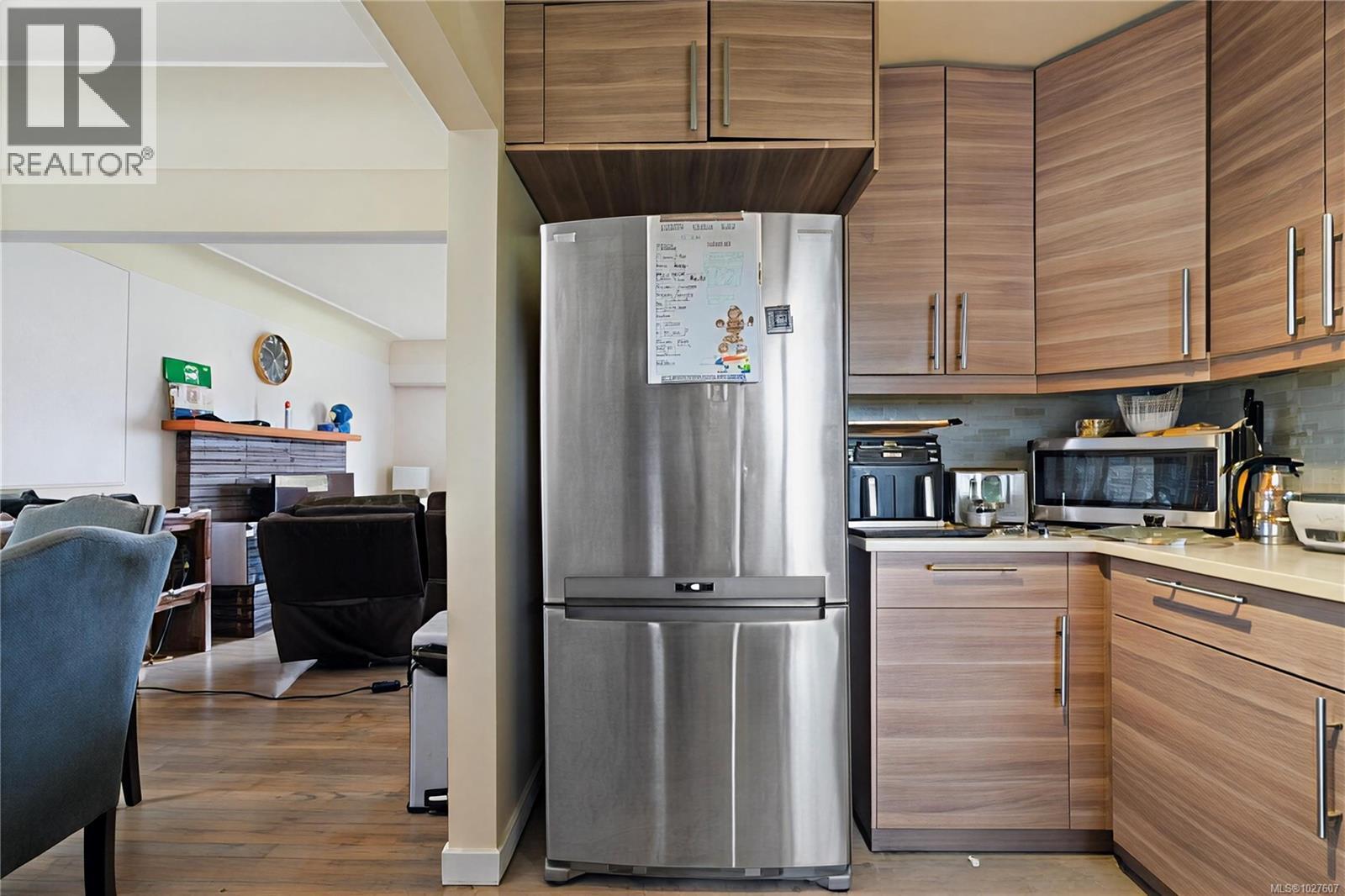  1819 Dunnett Crescent, Saanich