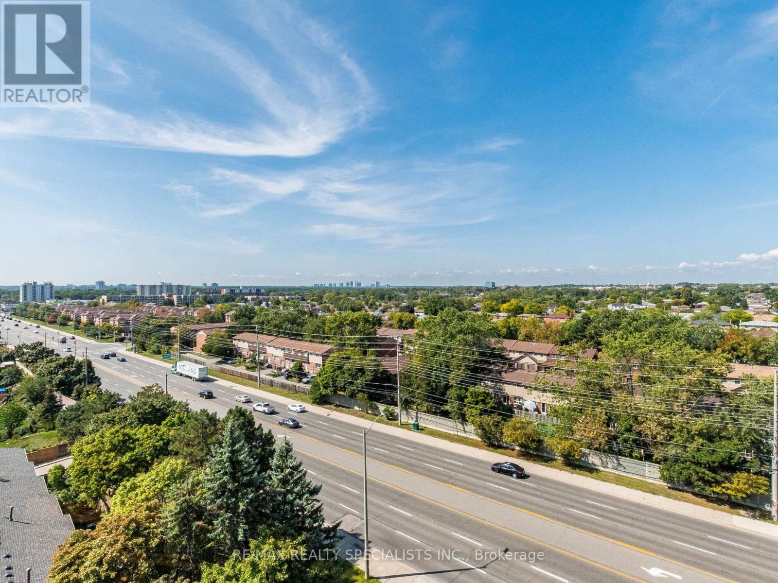 #1002 880 DUNDAS STREET W - 29
