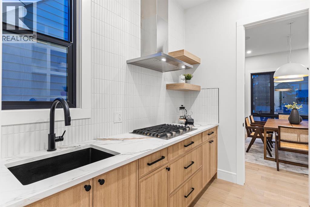 Single Family House for Sale in   Avenue NE Winston Heights/Mountview Calgary 