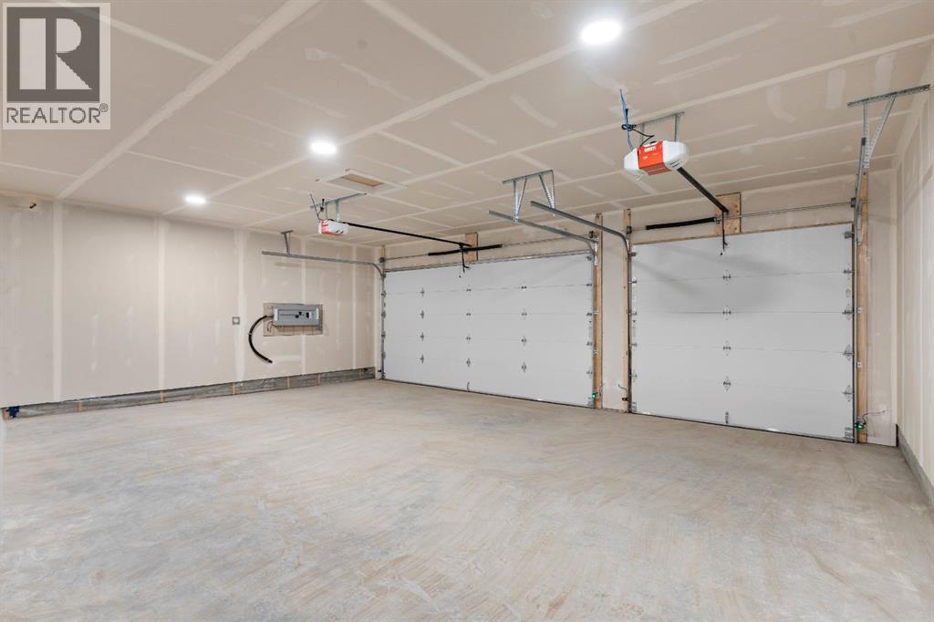 Single Family House for Sale in   Avenue NE Winston Heights/Mountview Calgary 