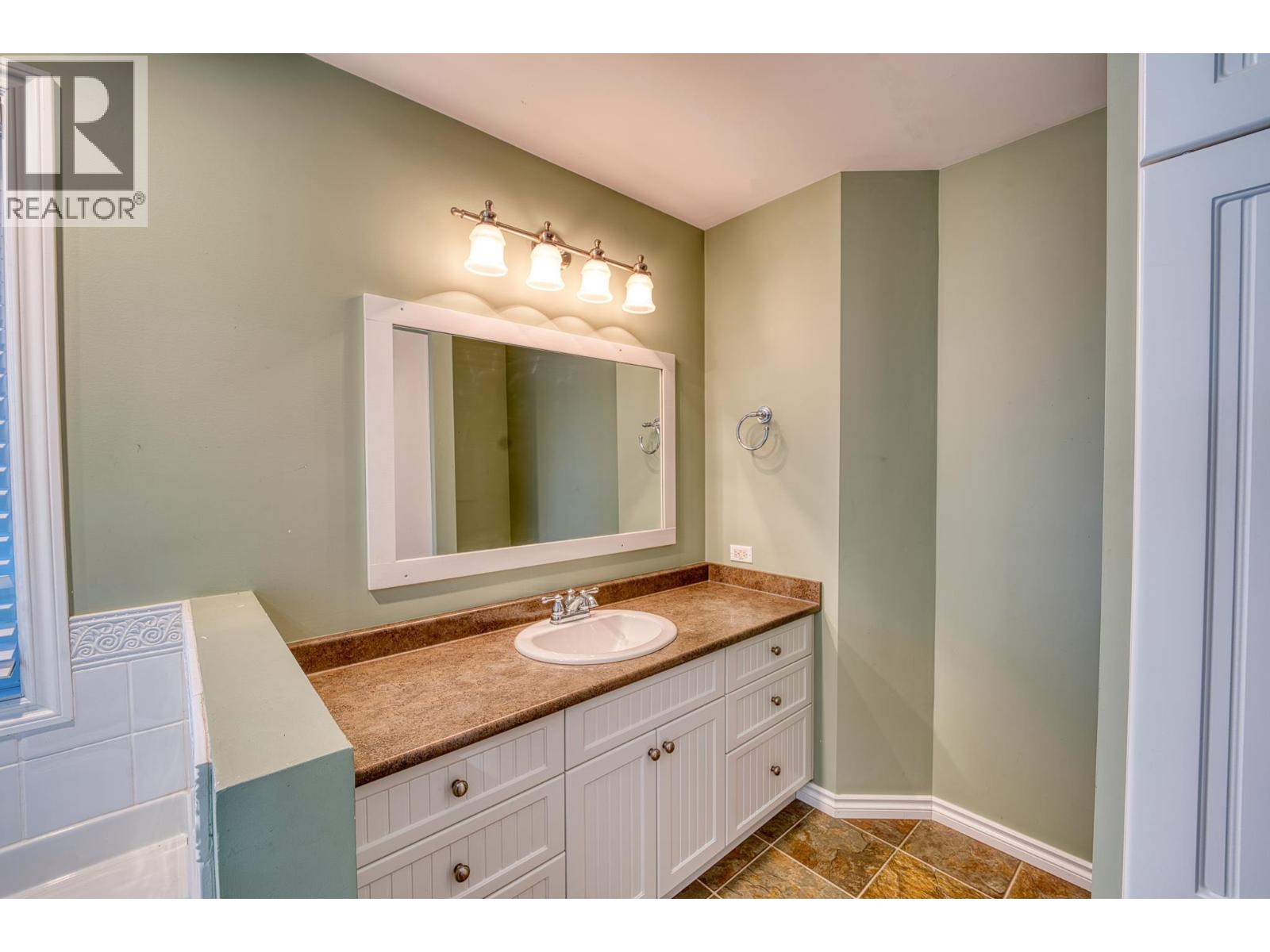 12874 FOREST AVENUE - 18