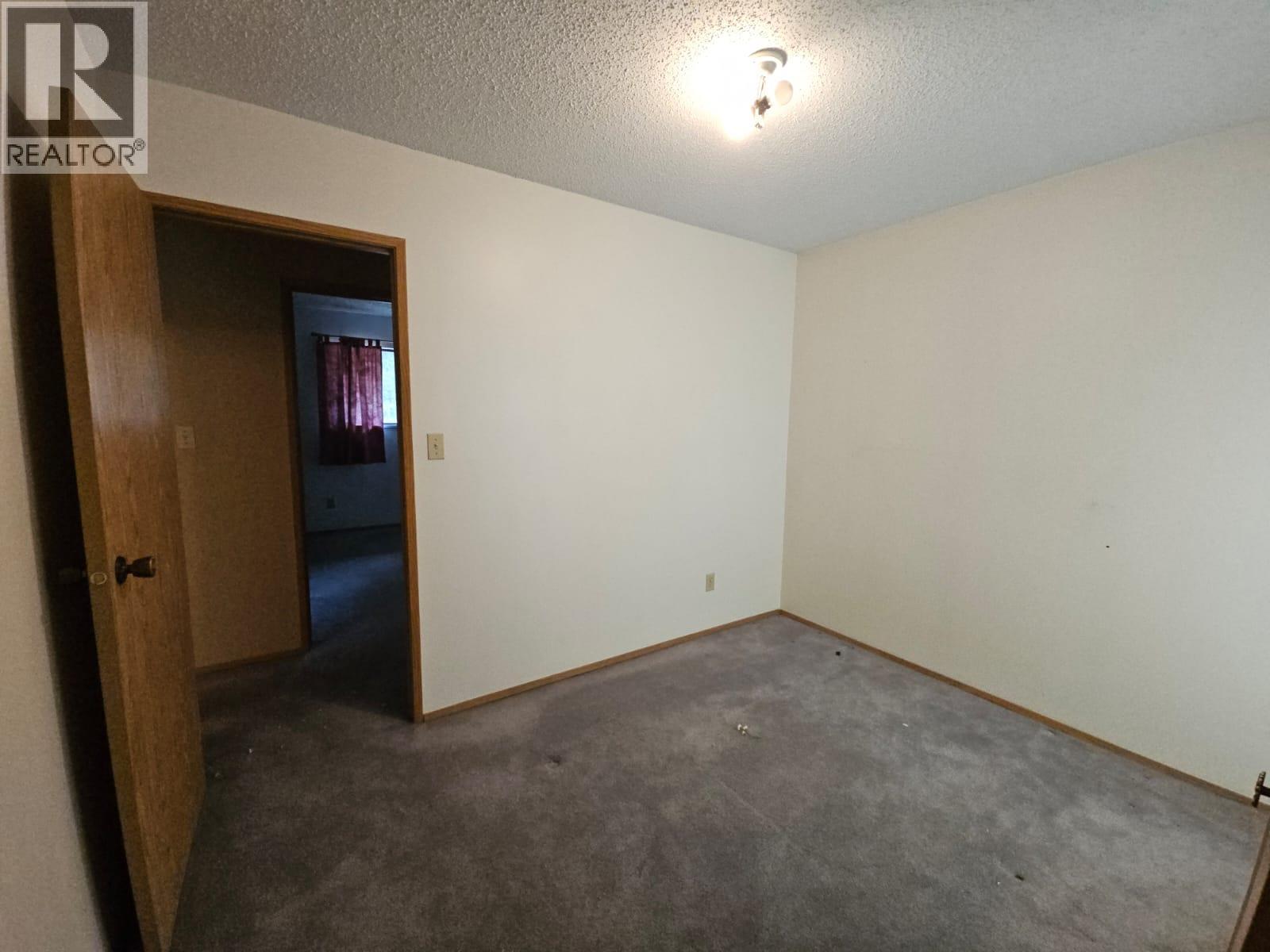 323 Cottonwood Avenue, Tumbler Ridge