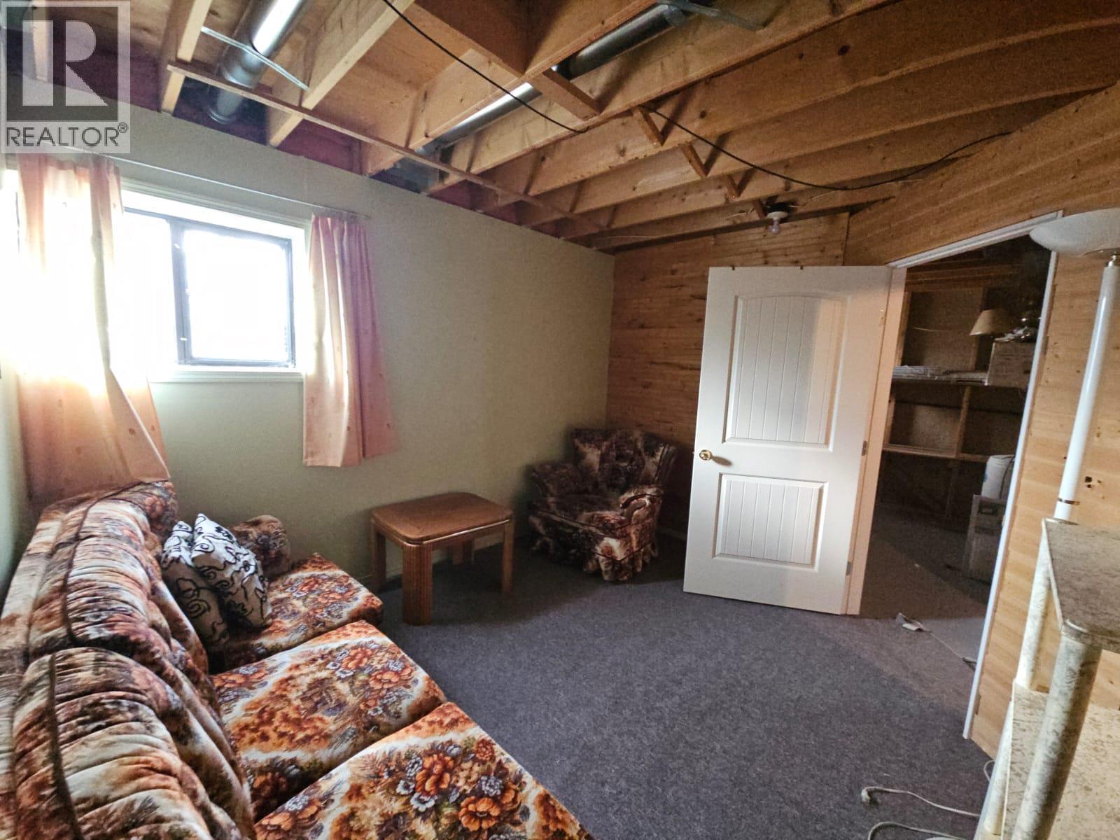 323 Cottonwood Avenue, Tumbler Ridge