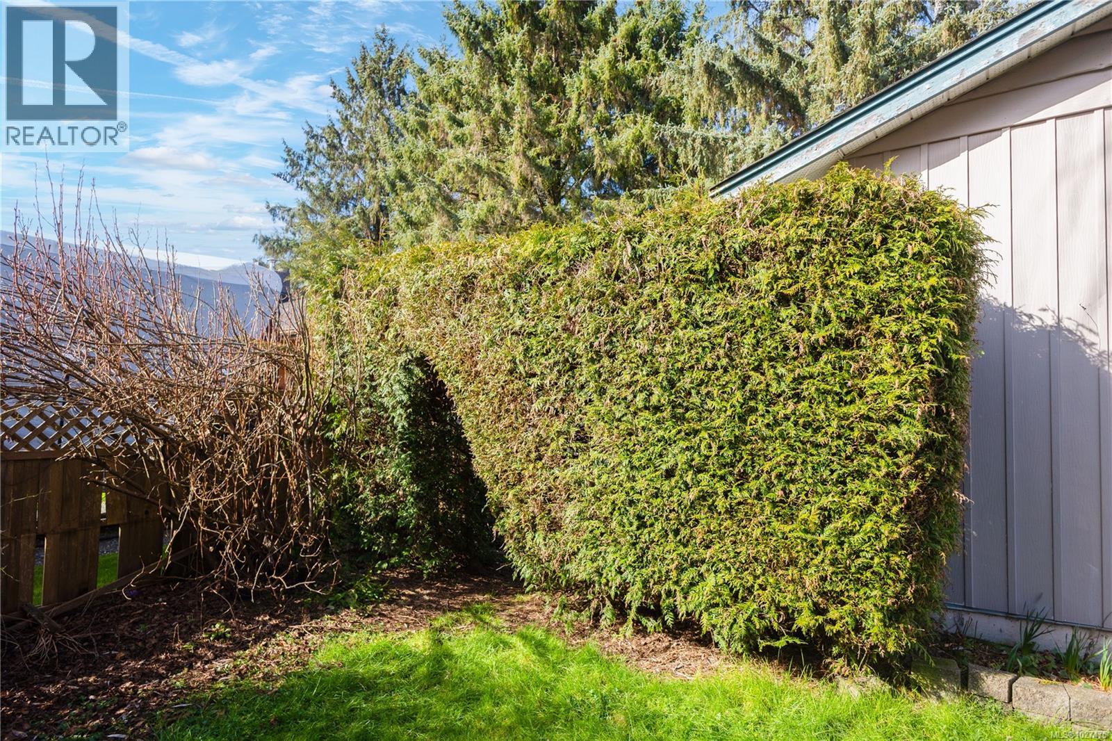 1860 CRANBERRY CIR - 27