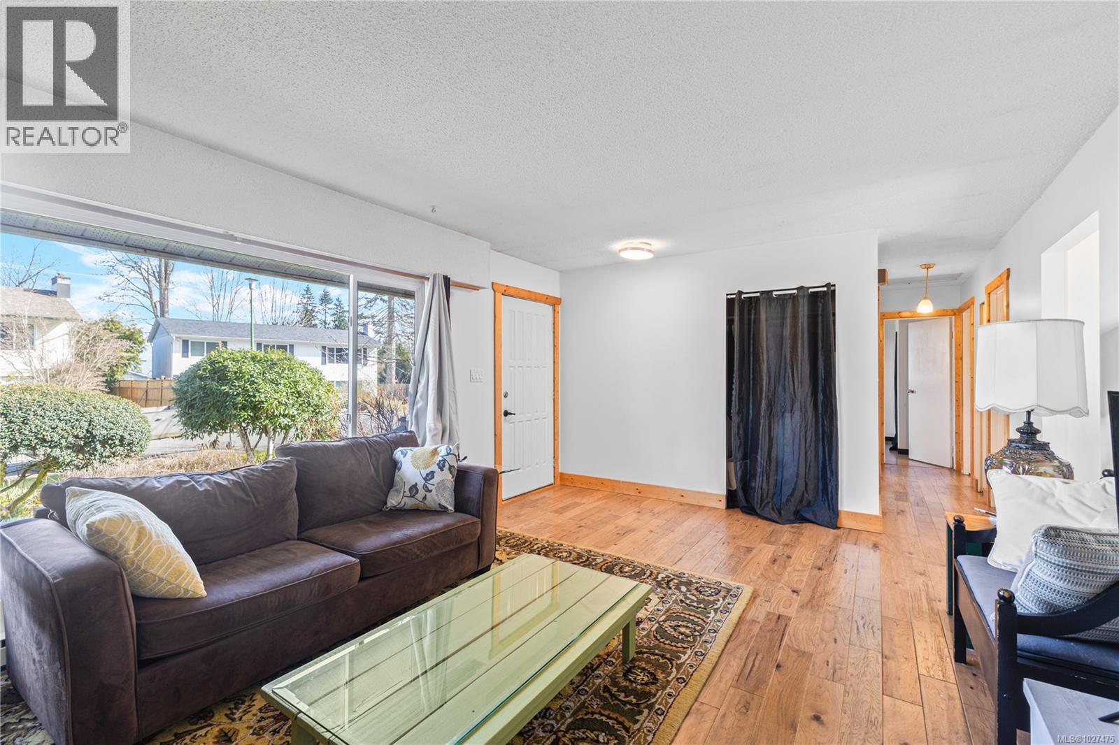 1860 CRANBERRY CIR - 8