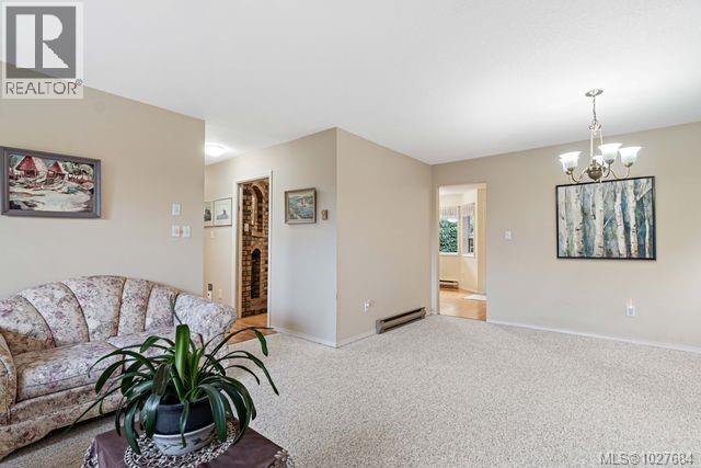 732 Humphrey Rd, Parksville