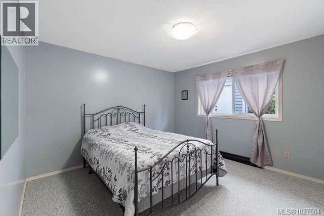 732 Humphrey Rd, Parksville