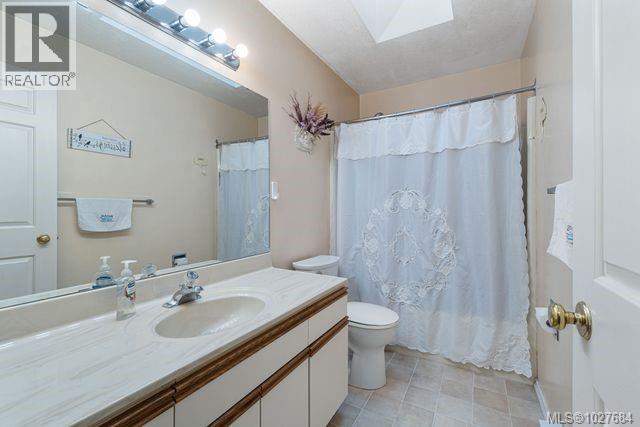 732 Humphrey Rd, Parksville