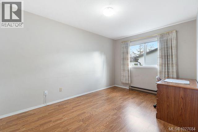 732 Humphrey Rd, Parksville