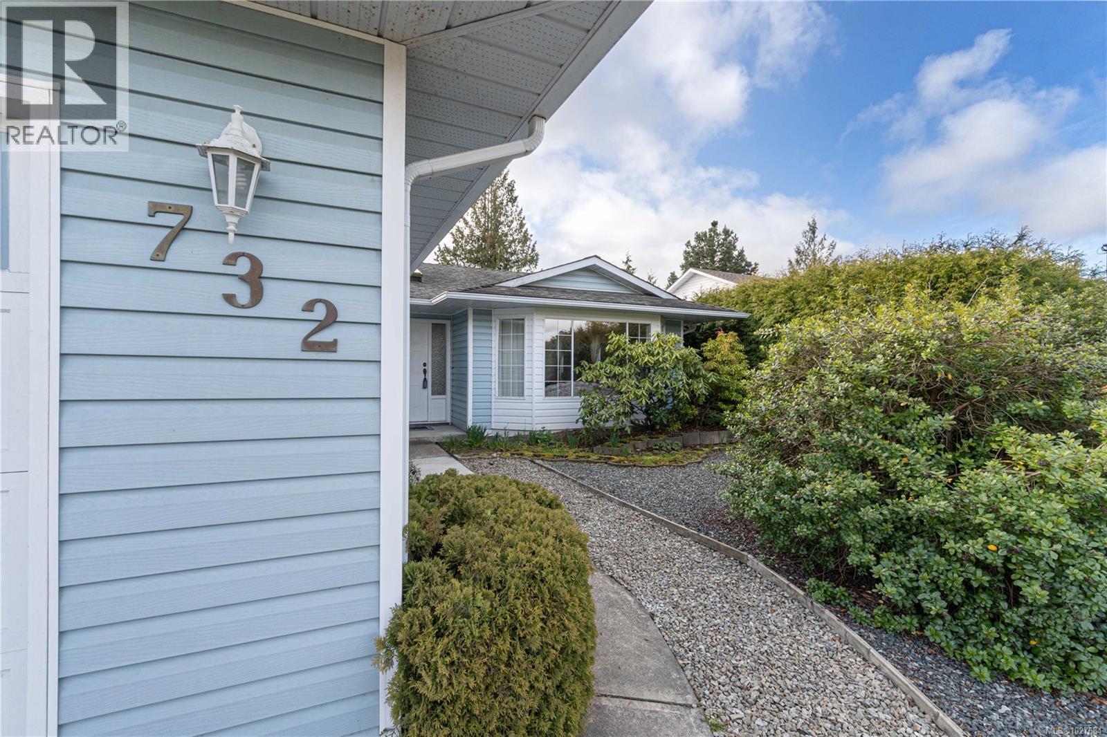 732 Humphrey Rd, Parksville