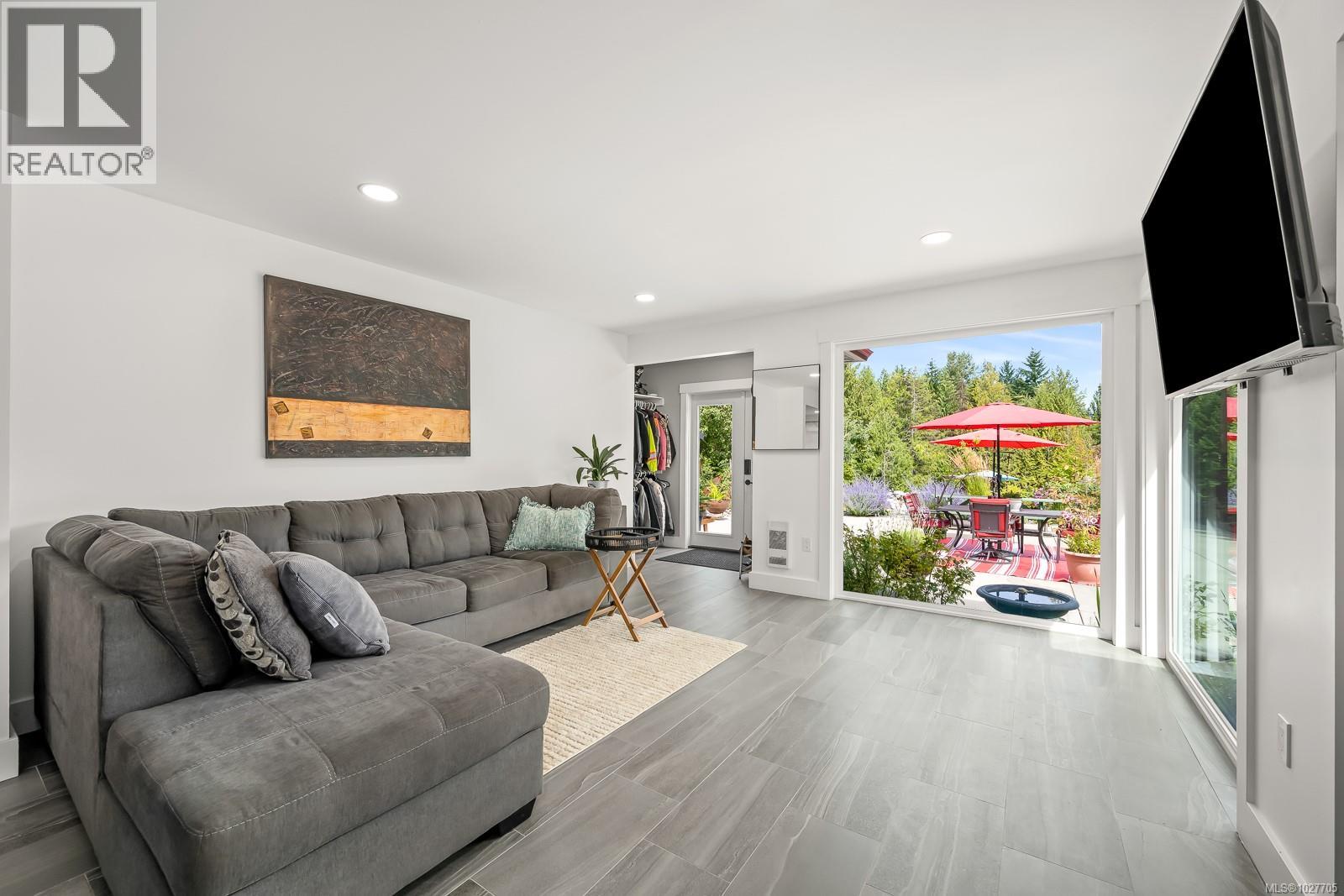 3840 SMALL Rd, Courtenay